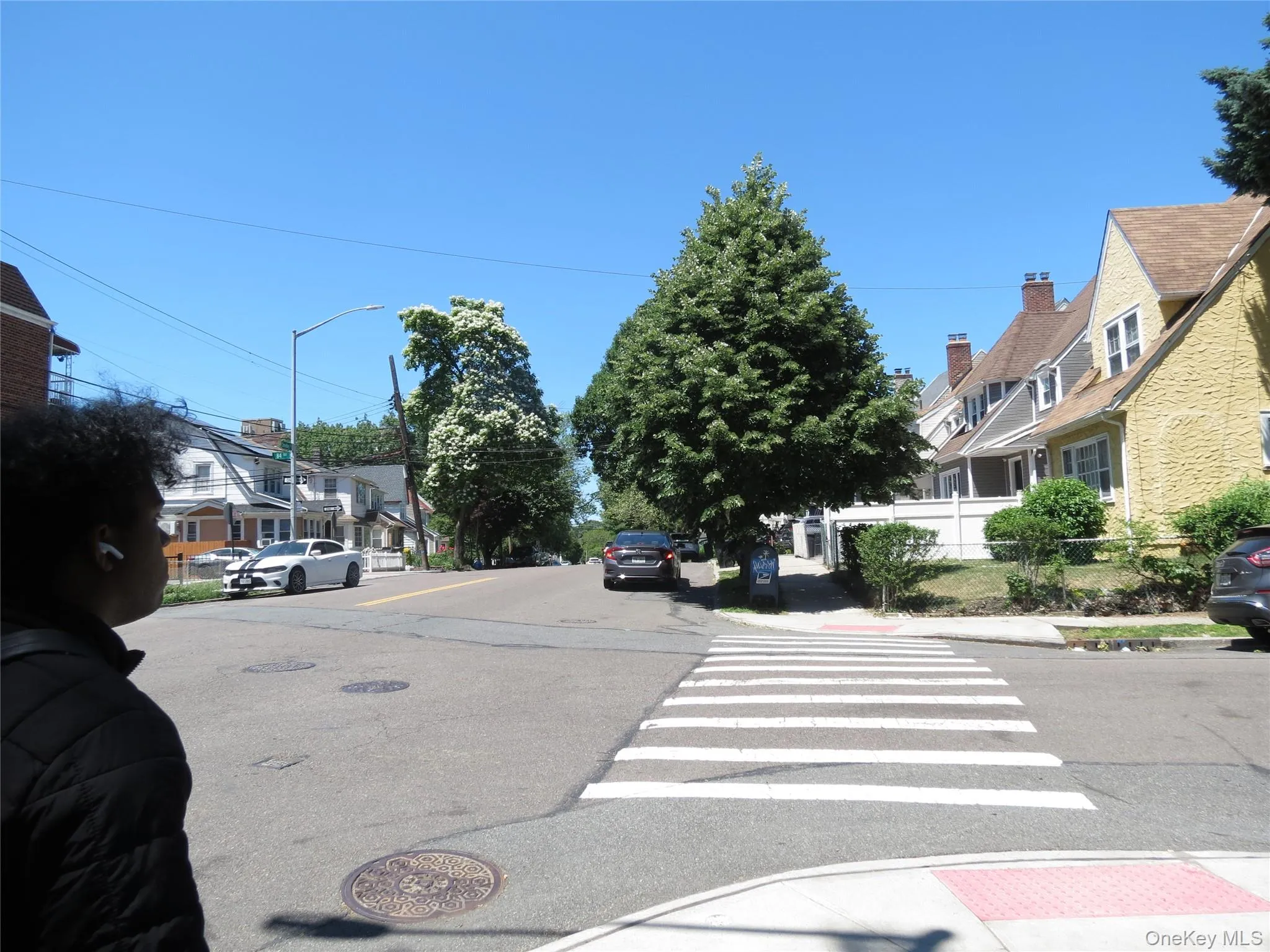 147-14 84th Road, New York, NY, 1 Bedroom Bedrooms, 3 Rooms Rooms,1 BathroomBathrooms,Residential,For Rent,84th,0,1009818 147-14 84th Road, New York, NY, 1 Bedroom Bedrooms, 3 Rooms Rooms,1 BathroomBathrooms,Residential,For Rent,84th,0,1009818
