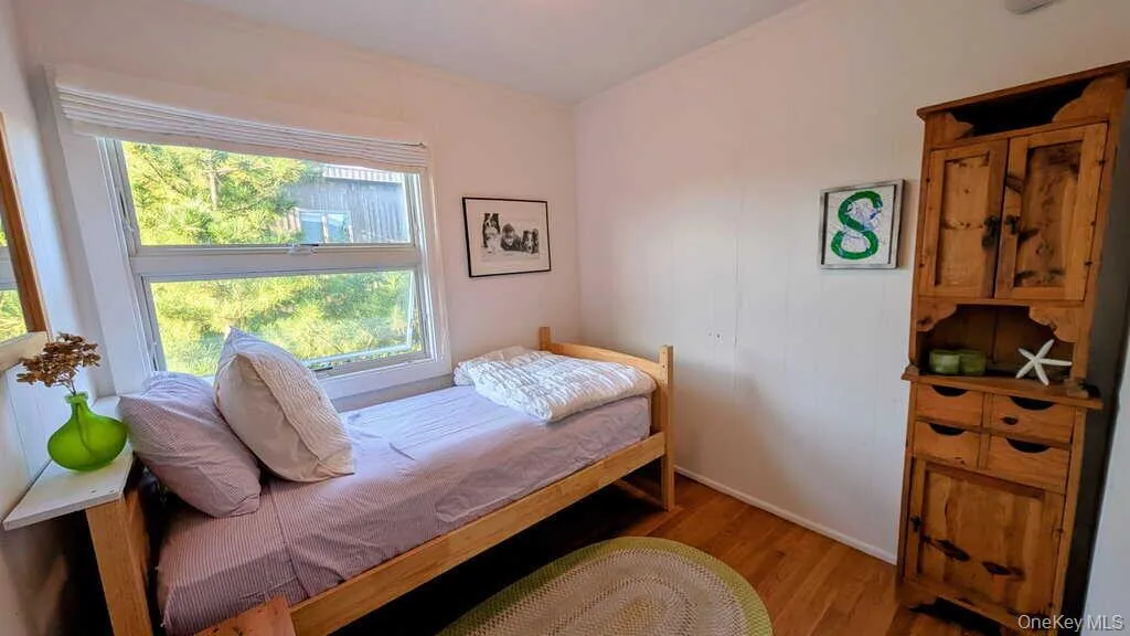 Bedroom 2, twin Bedroom 2, twin