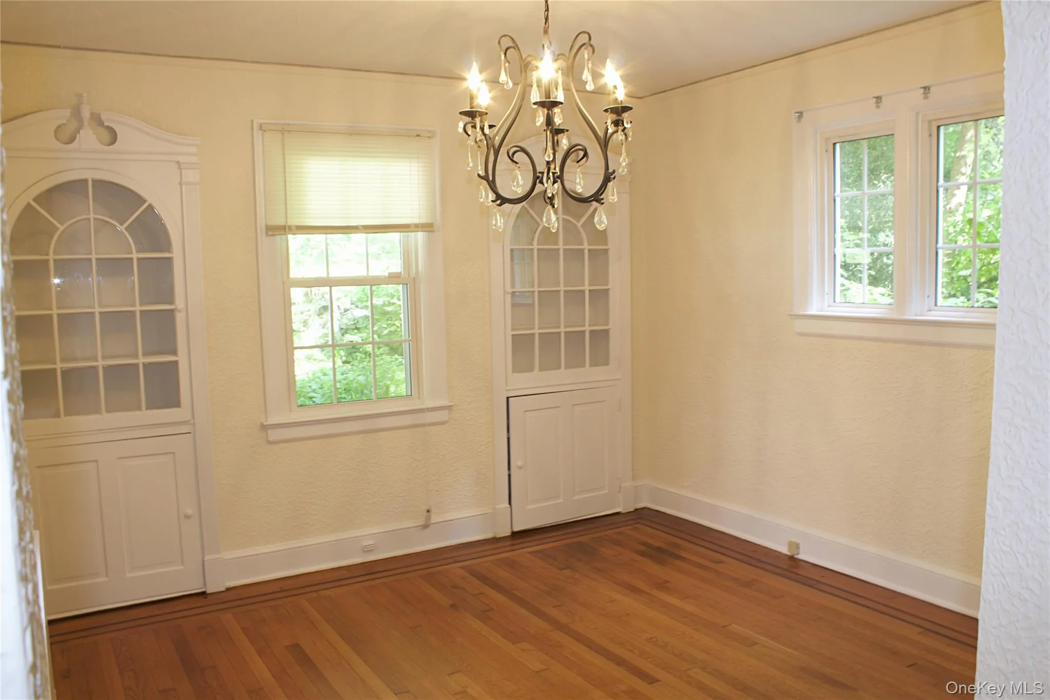 100 Potter Road, Scarsdale, NY, 3 Bedrooms Bedrooms, 6 Rooms Rooms,1 BathroomBathrooms,Residential Lease,For Rent,Potter,0,1009826 100 Potter Road, Scarsdale, NY, 3 Bedrooms Bedrooms, 6 Rooms Rooms,1 BathroomBathrooms,Residential Lease,For Rent,Potter,0,1009826