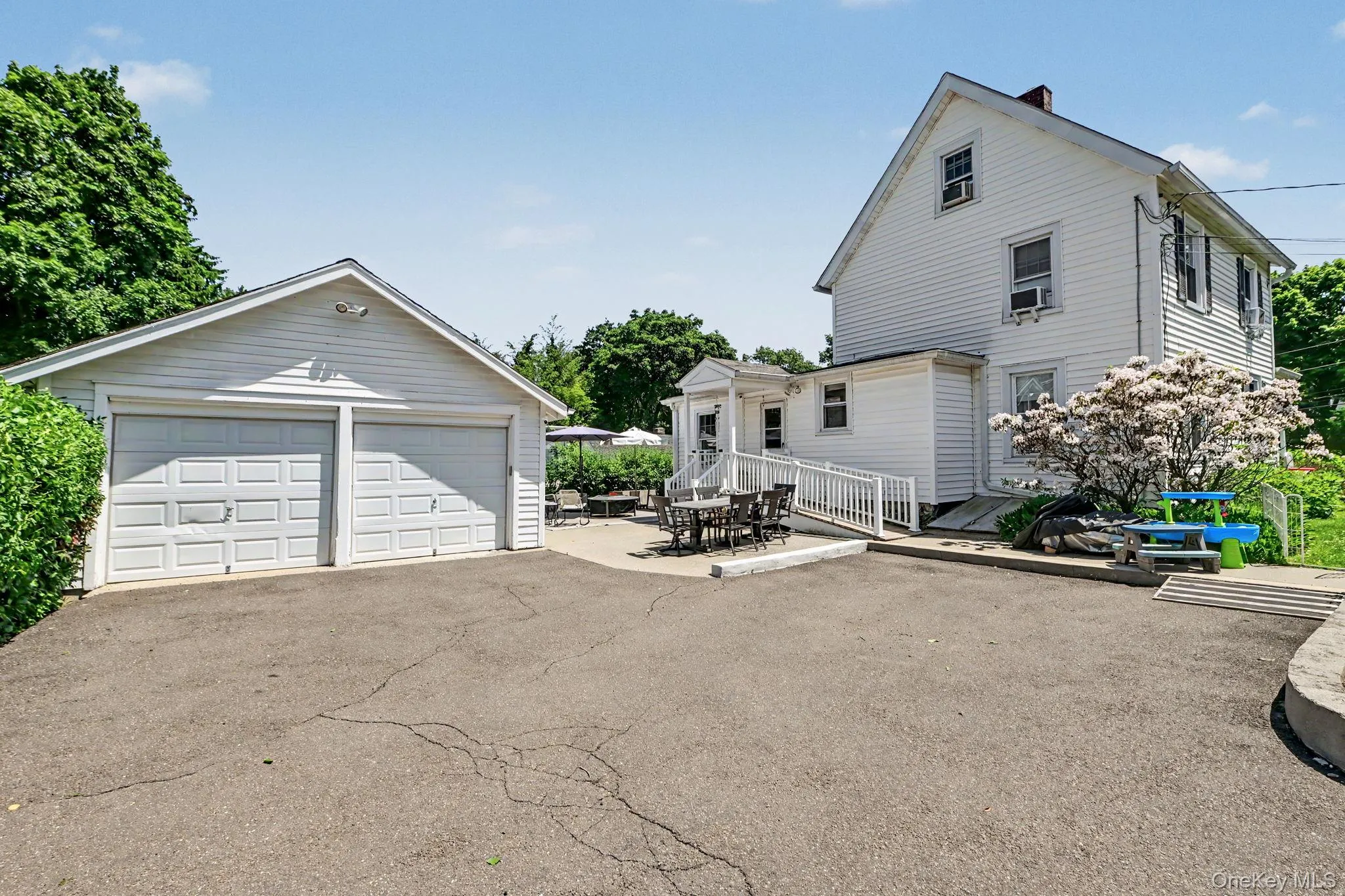 80 Leonard Street, Stamford, CT, 3 Bedrooms Bedrooms, 11 Rooms Rooms,2 BathroomsBathrooms,Residential,For Rent,Leonard,0,1009827 80 Leonard Street, Stamford, CT, 3 Bedrooms Bedrooms, 11 Rooms Rooms,2 BathroomsBathrooms,Residential,For Rent,Leonard,0,1009827