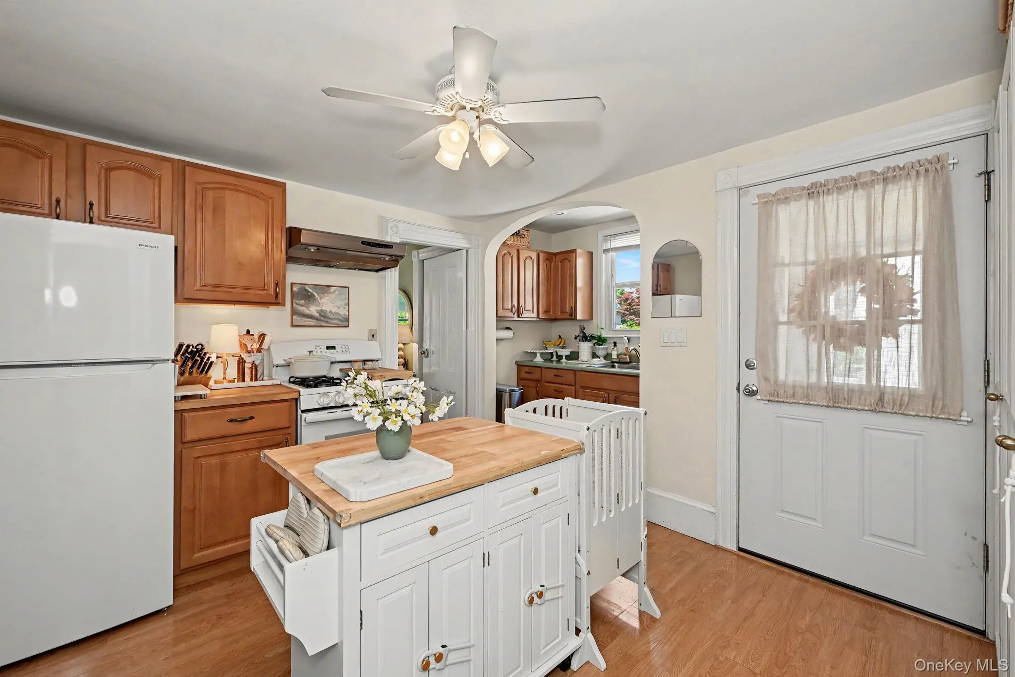 80 Leonard Street, Stamford, CT, 3 Bedrooms Bedrooms, 11 Rooms Rooms,2 BathroomsBathrooms,Residential,For Rent,Leonard,0,1009827 80 Leonard Street, Stamford, CT, 3 Bedrooms Bedrooms, 11 Rooms Rooms,2 BathroomsBathrooms,Residential,For Rent,Leonard,0,1009827