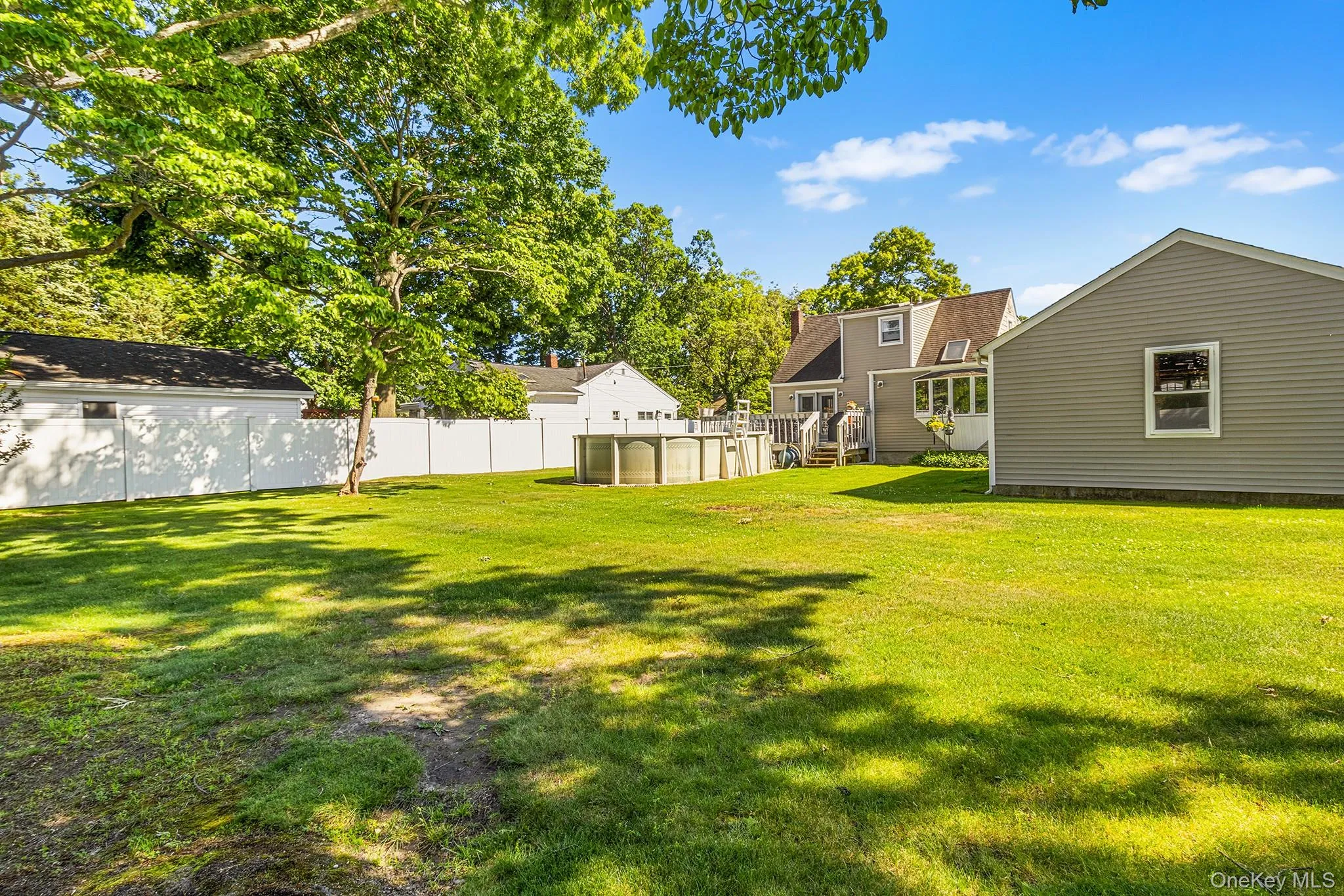 113 Duffy Place, Islip, NY, 3 Bedrooms Bedrooms, 6 Rooms Rooms,2 BathroomsBathrooms,Residential,For Rent,Duffy,0,1009834 113 Duffy Place, Islip, NY, 3 Bedrooms Bedrooms, 6 Rooms Rooms,2 BathroomsBathrooms,Residential,For Rent,Duffy,0,1009834