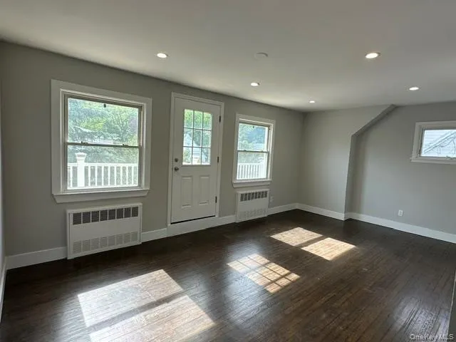 68 Inwood Road, North Hempstead, NY, 2 Bedrooms Bedrooms, 4 Rooms Rooms,1 BathroomBathrooms,Residential Lease,For Rent,Inwood,0,1009841 68 Inwood Road, North Hempstead, NY, 2 Bedrooms Bedrooms, 4 Rooms Rooms,1 BathroomBathrooms,Residential Lease,For Rent,Inwood,0,1009841