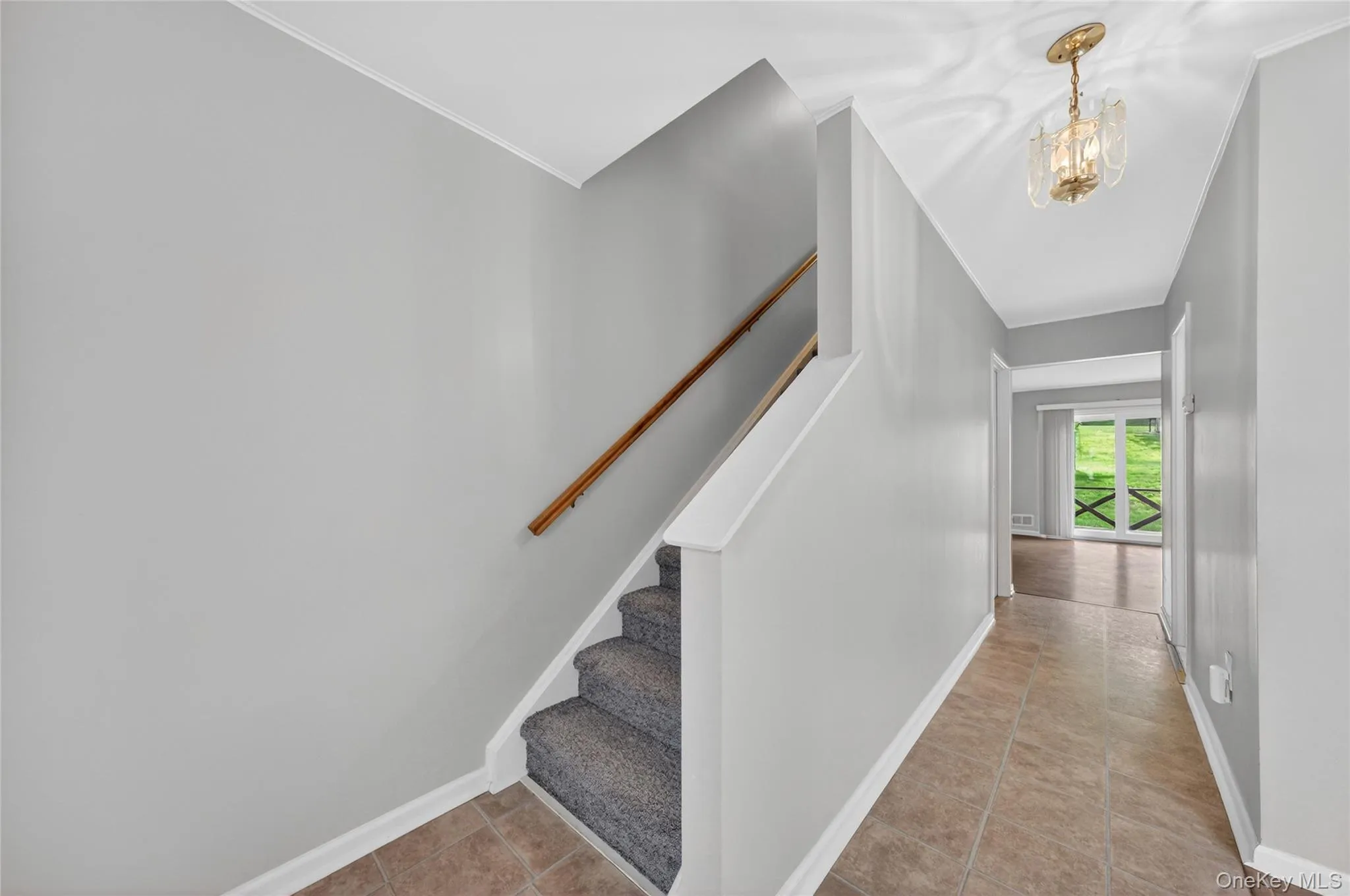 10 Squires Gate, Poughkeepsie, NY, 2 Bedrooms Bedrooms, 5 Rooms Rooms,2 BathroomsBathrooms,Residential,For Rent,Squires Gate,0,1009843 10 Squires Gate, Poughkeepsie, NY, 2 Bedrooms Bedrooms, 5 Rooms Rooms,2 BathroomsBathrooms,Residential,For Rent,Squires Gate,0,1009843