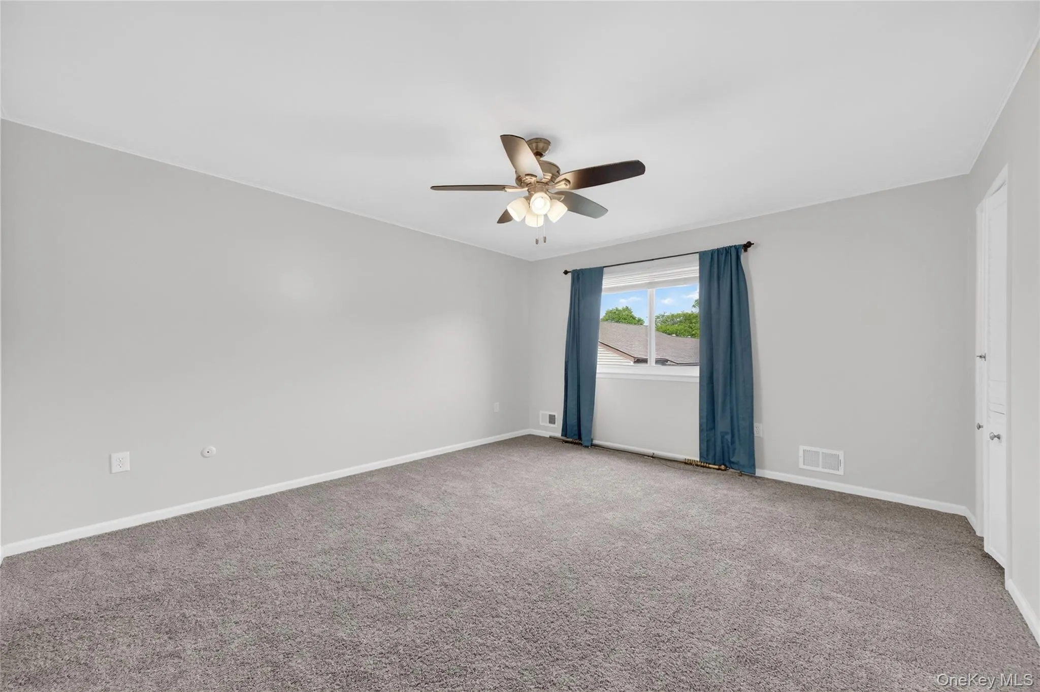 10 Squires Gate, Poughkeepsie, NY, 2 Bedrooms Bedrooms, 5 Rooms Rooms,2 BathroomsBathrooms,Residential,For Rent,Squires Gate,0,1009843 10 Squires Gate, Poughkeepsie, NY, 2 Bedrooms Bedrooms, 5 Rooms Rooms,2 BathroomsBathrooms,Residential,For Rent,Squires Gate,0,1009843