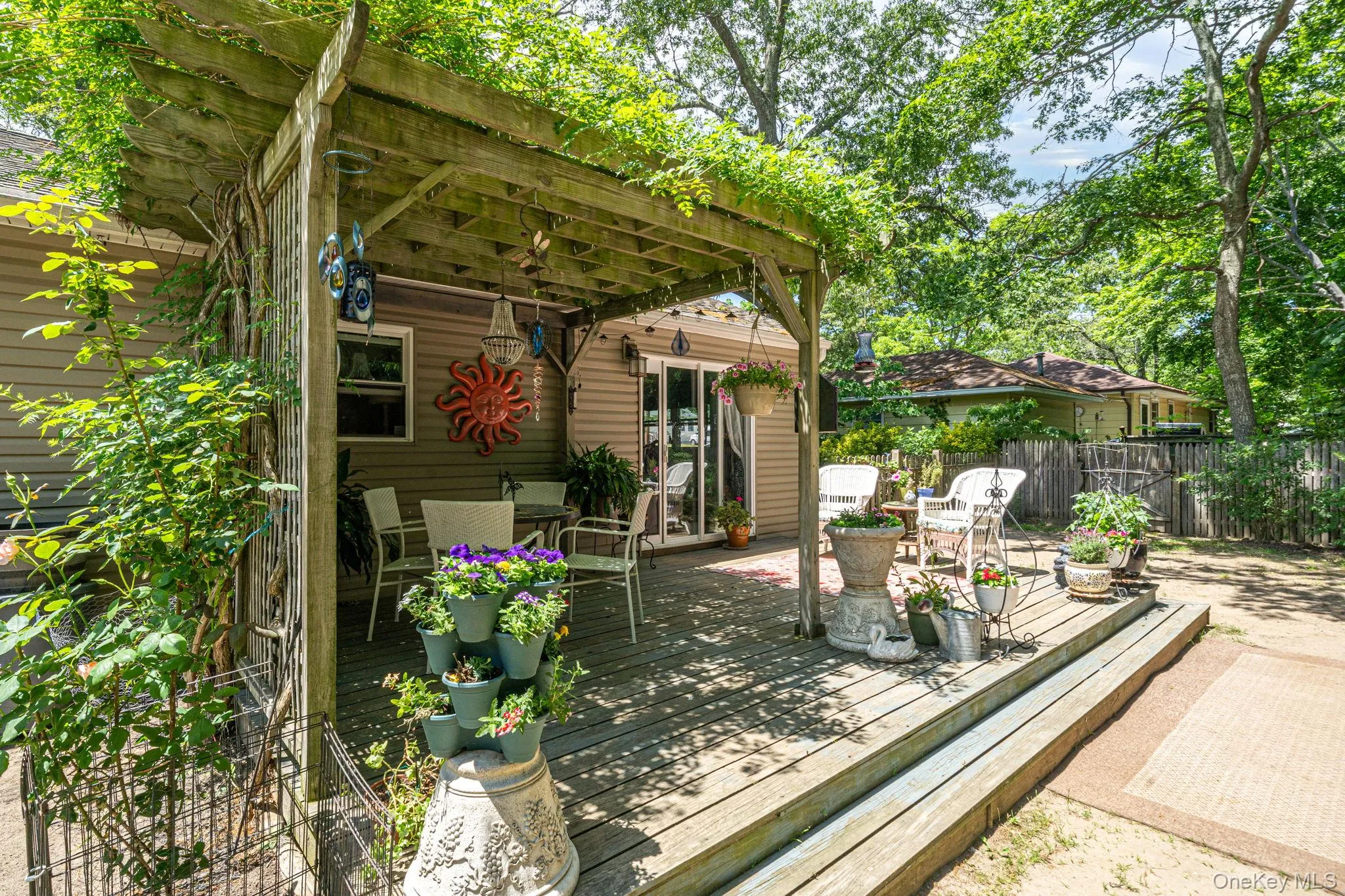 58 Royal Avenue, Southampton, NY, 2 Bedrooms Bedrooms, 5 Rooms Rooms,1 BathroomBathrooms,Residential,For Rent,Royal,0,1009845 58 Royal Avenue, Southampton, NY, 2 Bedrooms Bedrooms, 5 Rooms Rooms,1 BathroomBathrooms,Residential,For Rent,Royal,0,1009845