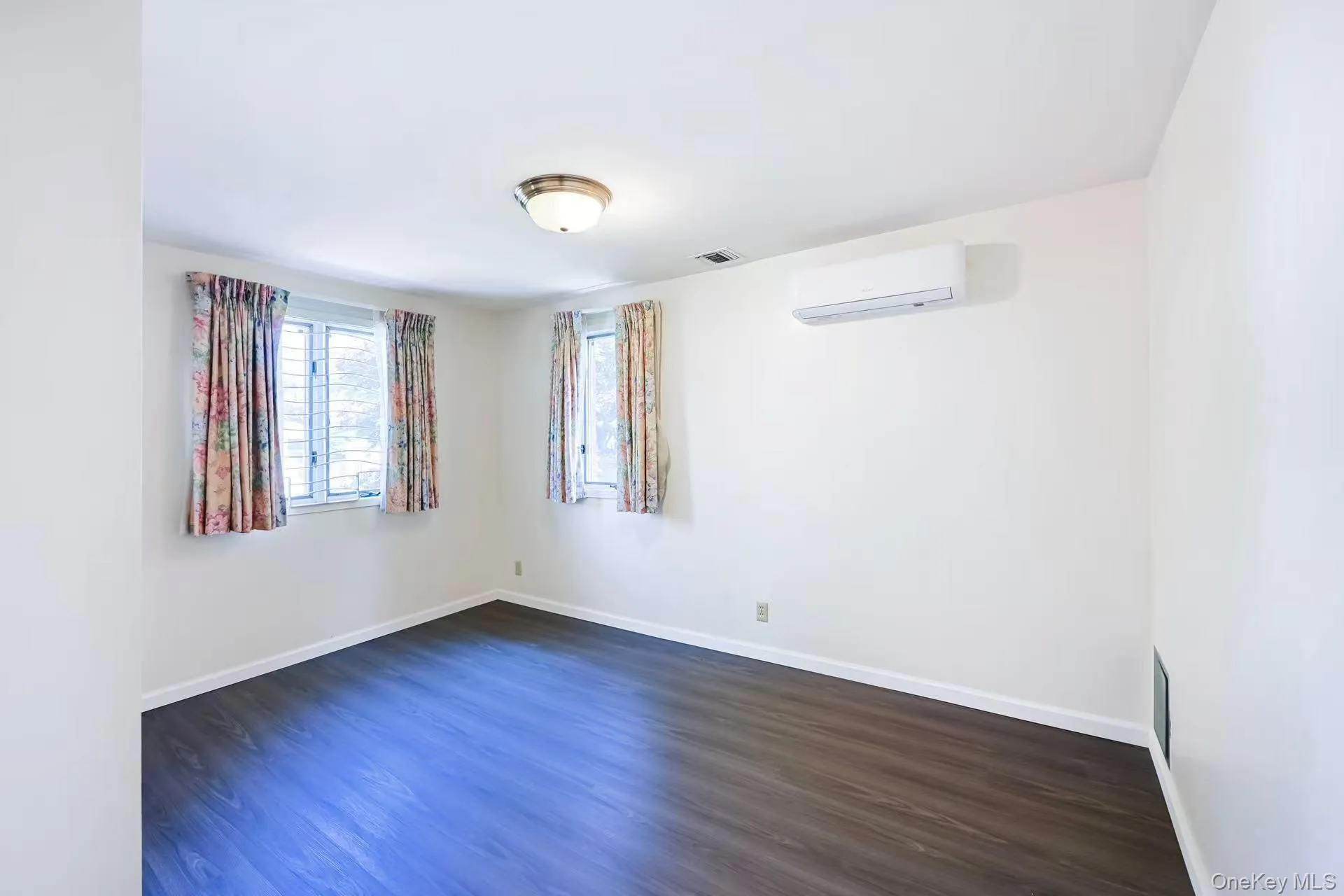 3325 149th Place, New York, NY, 3 Bedrooms Bedrooms, 5 Rooms Rooms,2 BathroomsBathrooms,Residential,For Rent,149th,0,1009860 3325 149th Place, New York, NY, 3 Bedrooms Bedrooms, 5 Rooms Rooms,2 BathroomsBathrooms,Residential,For Rent,149th,0,1009860