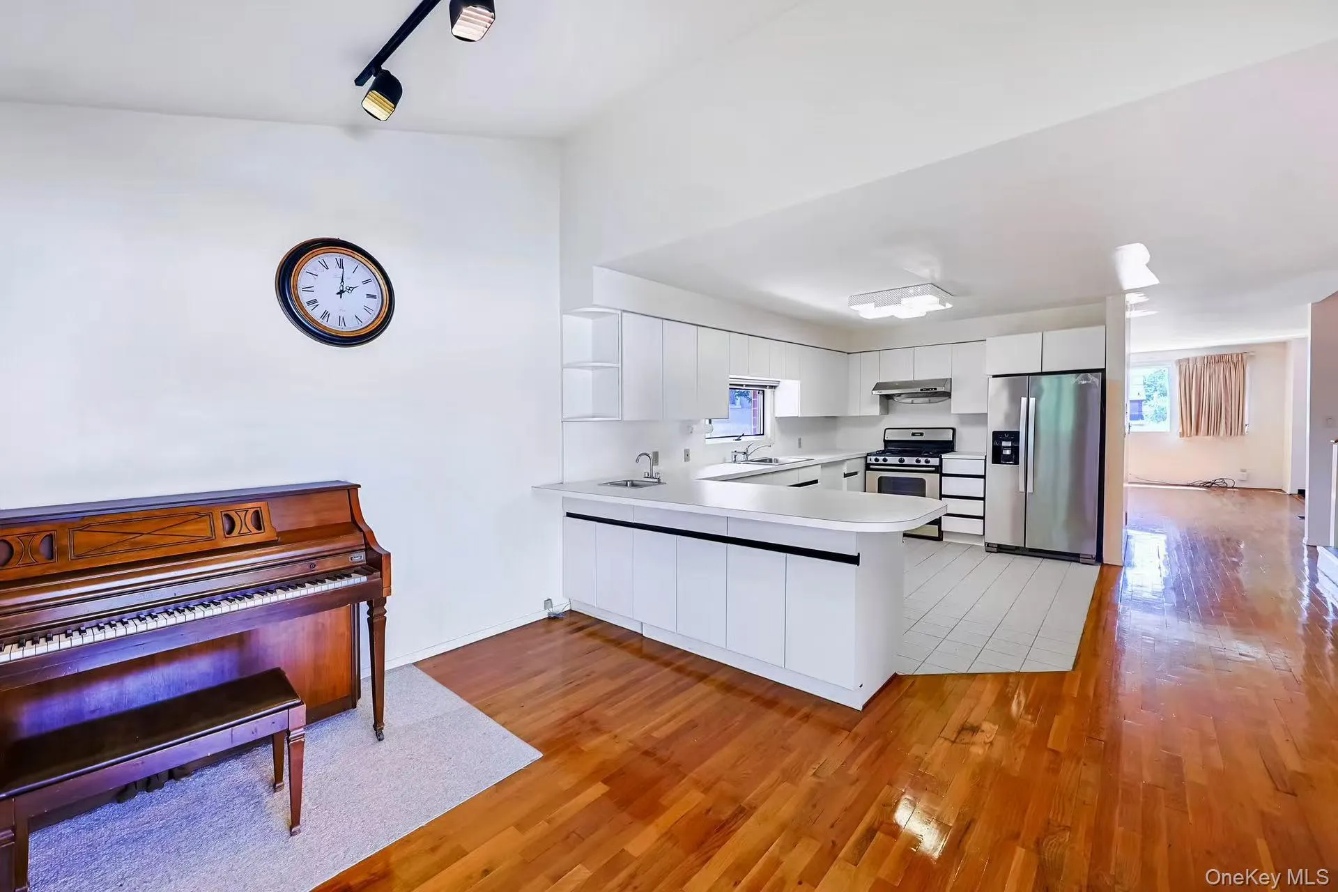 3325 149th Place, New York, NY, 3 Bedrooms Bedrooms, 5 Rooms Rooms,2 BathroomsBathrooms,Residential,For Rent,149th,0,1009860 3325 149th Place, New York, NY, 3 Bedrooms Bedrooms, 5 Rooms Rooms,2 BathroomsBathrooms,Residential,For Rent,149th,0,1009860