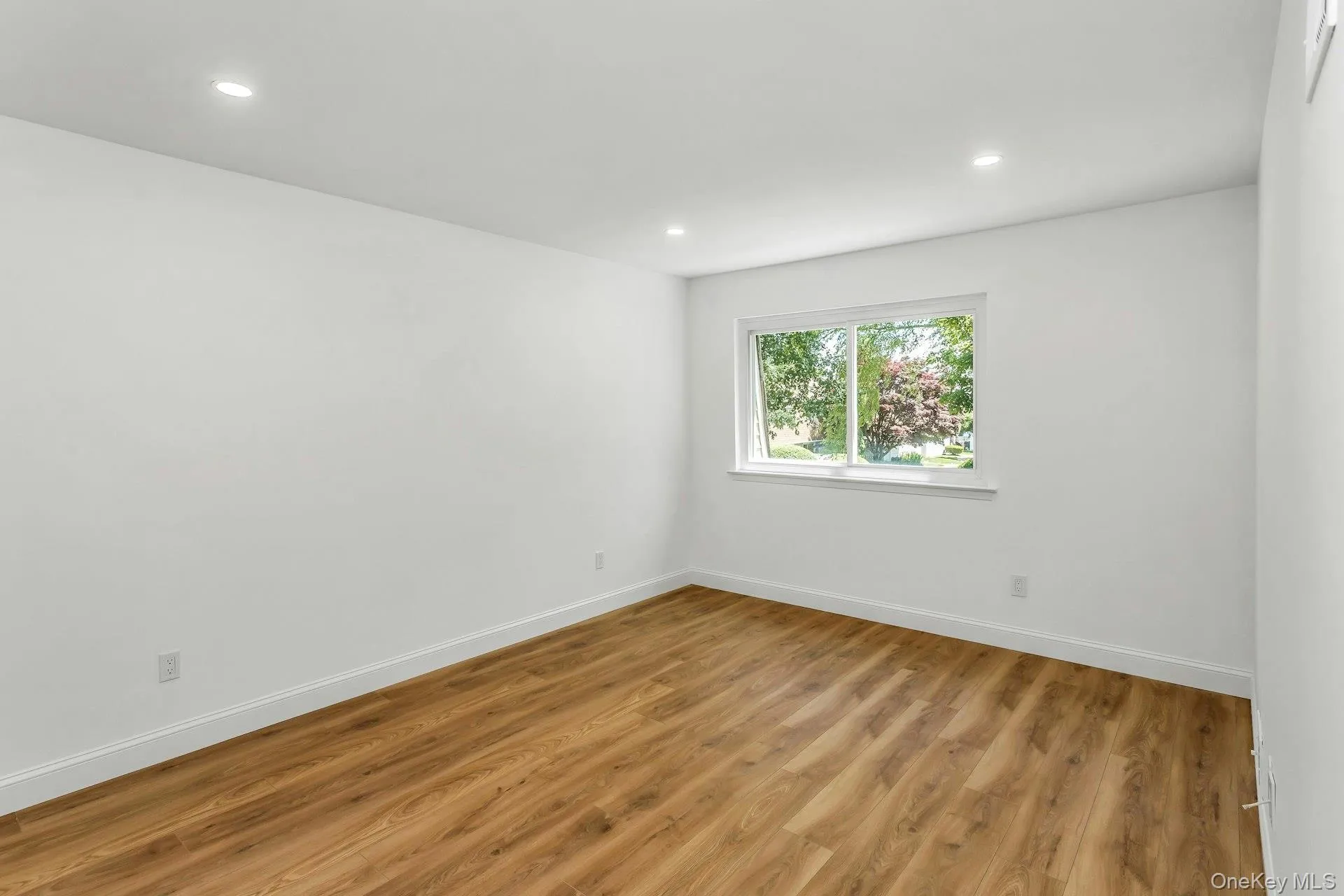 206 Storm Drive, Islip, NY, 2 Bedrooms Bedrooms, 5 Rooms Rooms,1 BathroomBathrooms,Residential,For Rent,Storm,0,KEY1009865 206 Storm Drive, Islip, NY, 2 Bedrooms Bedrooms, 5 Rooms Rooms,1 BathroomBathrooms,Residential,For Rent,Storm,0,KEY1009865