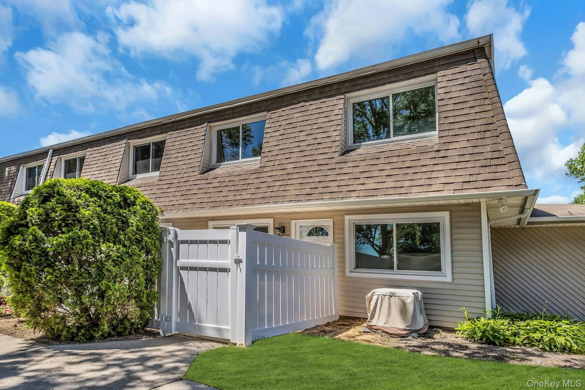 206 Storm Drive, Islip, NY, 2 Bedrooms Bedrooms, 5 Rooms Rooms,1 BathroomBathrooms,Residential,For Rent,Storm,0,KEY1009865 206 Storm Drive, Islip, NY, 2 Bedrooms Bedrooms, 5 Rooms Rooms,1 BathroomBathrooms,Residential,For Rent,Storm,0,KEY1009865