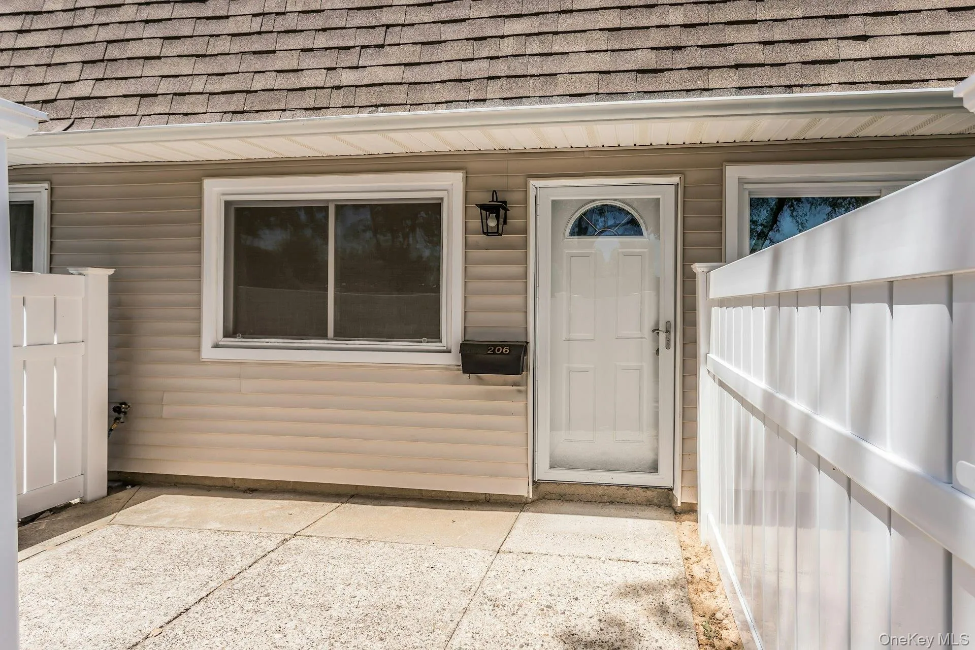 206 Storm Drive, Islip, NY, 2 Bedrooms Bedrooms, 5 Rooms Rooms,1 BathroomBathrooms,Residential,For Rent,Storm,0,KEY1009865 206 Storm Drive, Islip, NY, 2 Bedrooms Bedrooms, 5 Rooms Rooms,1 BathroomBathrooms,Residential,For Rent,Storm,0,KEY1009865