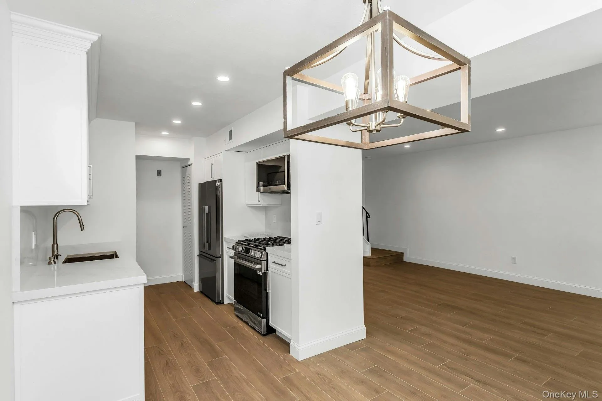 206 Storm Drive, Islip, NY, 2 Bedrooms Bedrooms, 5 Rooms Rooms,1 BathroomBathrooms,Residential,For Rent,Storm,0,KEY1009865 206 Storm Drive, Islip, NY, 2 Bedrooms Bedrooms, 5 Rooms Rooms,1 BathroomBathrooms,Residential,For Rent,Storm,0,KEY1009865