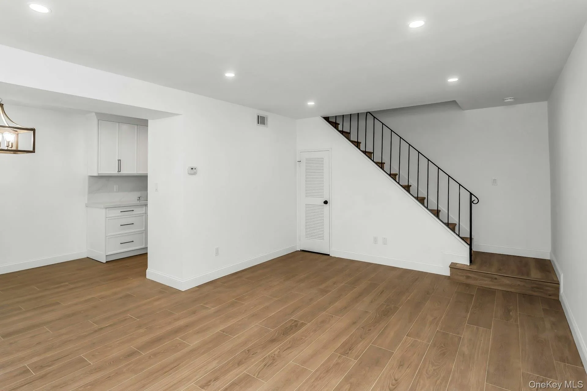 206 Storm Drive, Islip, NY, 2 Bedrooms Bedrooms, 5 Rooms Rooms,1 BathroomBathrooms,Residential,For Rent,Storm,0,KEY1009865 206 Storm Drive, Islip, NY, 2 Bedrooms Bedrooms, 5 Rooms Rooms,1 BathroomBathrooms,Residential,For Rent,Storm,0,KEY1009865