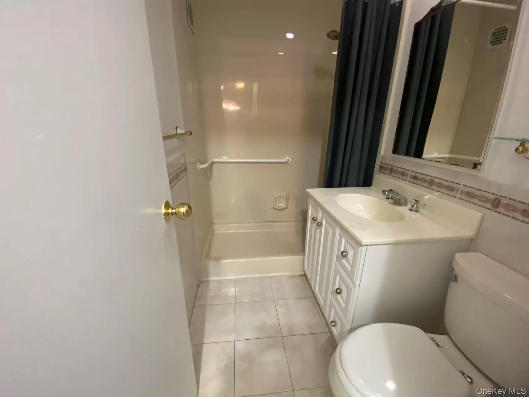 14055 34th Avenue, New York, NY, 1 Bedroom Bedrooms, 4 Rooms Rooms,1 BathroomBathrooms,Residential,For Rent,34th,0,1009867 14055 34th Avenue, New York, NY, 1 Bedroom Bedrooms, 4 Rooms Rooms,1 BathroomBathrooms,Residential,For Rent,34th,0,1009867