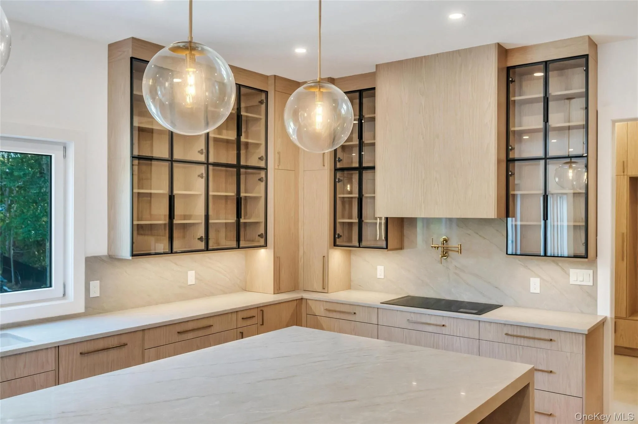 15 Folger Lane, Huntington, NY, 6 Bedrooms Bedrooms, 16 Rooms Rooms,6 BathroomsBathrooms,Residential,For Rent,Folger,0,1009869 15 Folger Lane, Huntington, NY, 6 Bedrooms Bedrooms, 16 Rooms Rooms,6 BathroomsBathrooms,Residential,For Rent,Folger,0,1009869