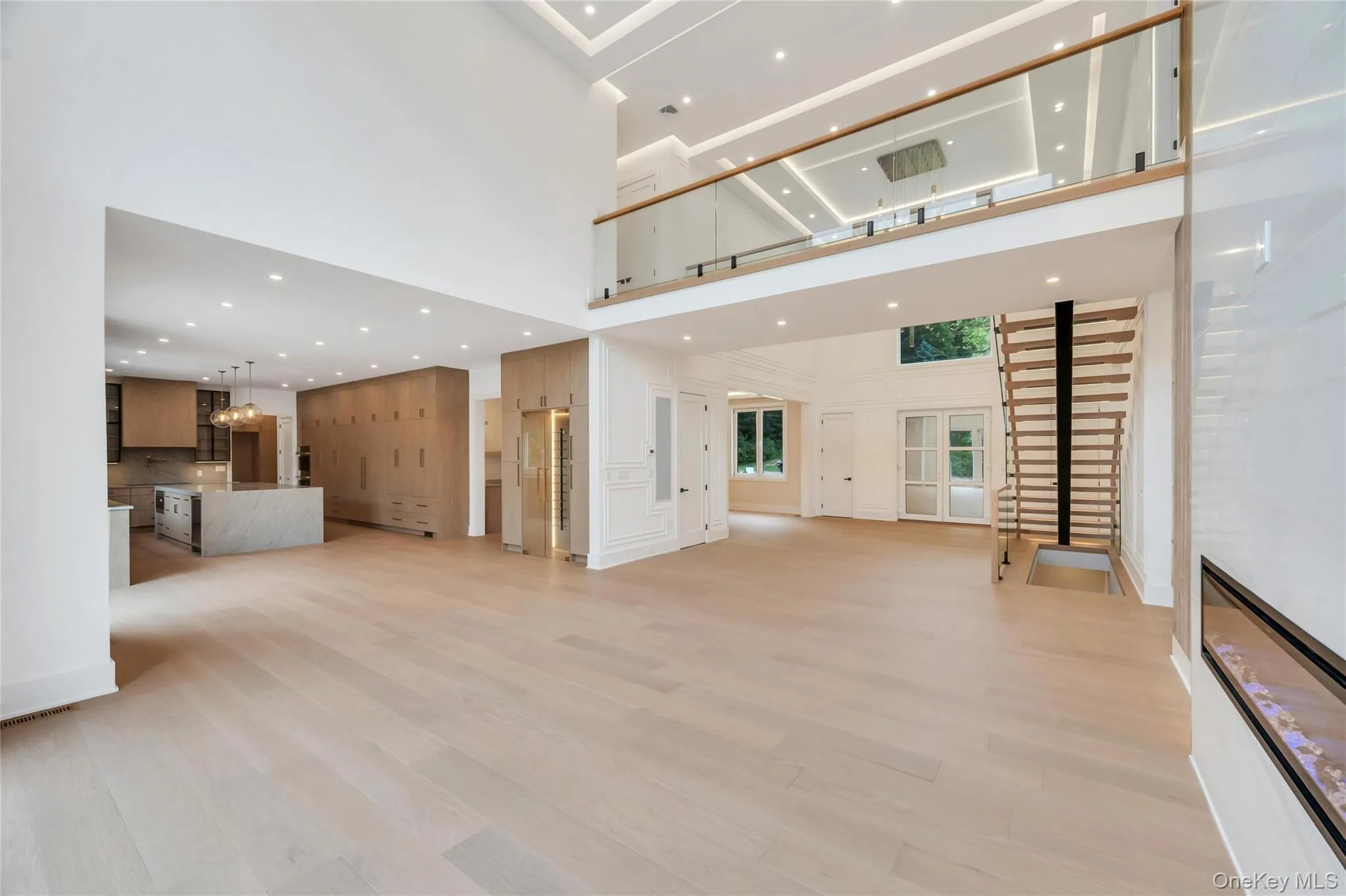 15 Folger Lane, Huntington, NY, 6 Bedrooms Bedrooms, 16 Rooms Rooms,6 BathroomsBathrooms,Residential,For Rent,Folger,0,1009869 15 Folger Lane, Huntington, NY, 6 Bedrooms Bedrooms, 16 Rooms Rooms,6 BathroomsBathrooms,Residential,For Rent,Folger,0,1009869