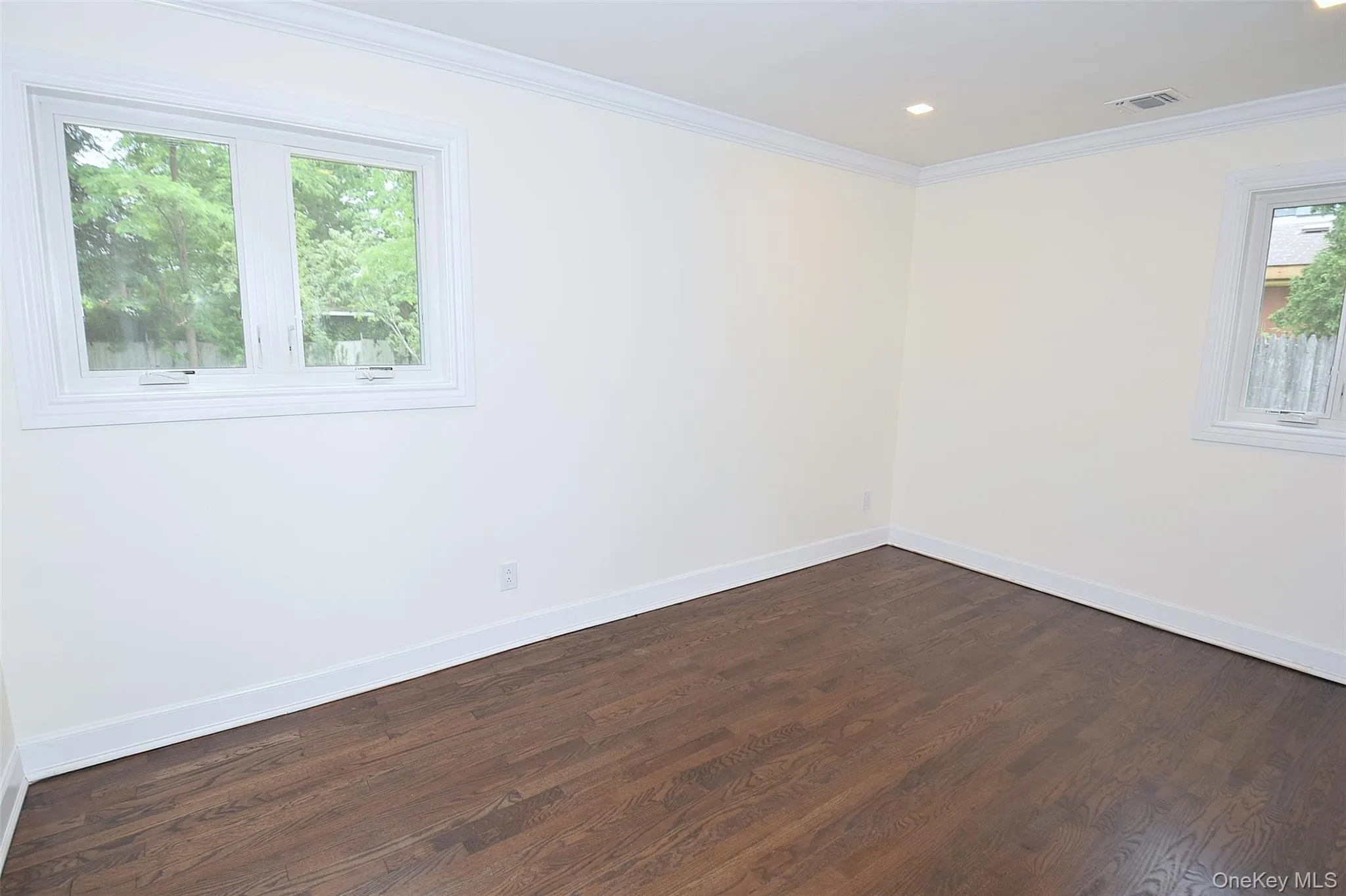 16 Lincoln Drive, Islip, NY, 3 Bedrooms Bedrooms, 5 Rooms Rooms,1 BathroomBathrooms,Residential,For Rent,Lincoln,0,1009872 16 Lincoln Drive, Islip, NY, 3 Bedrooms Bedrooms, 5 Rooms Rooms,1 BathroomBathrooms,Residential,For Rent,Lincoln,0,1009872