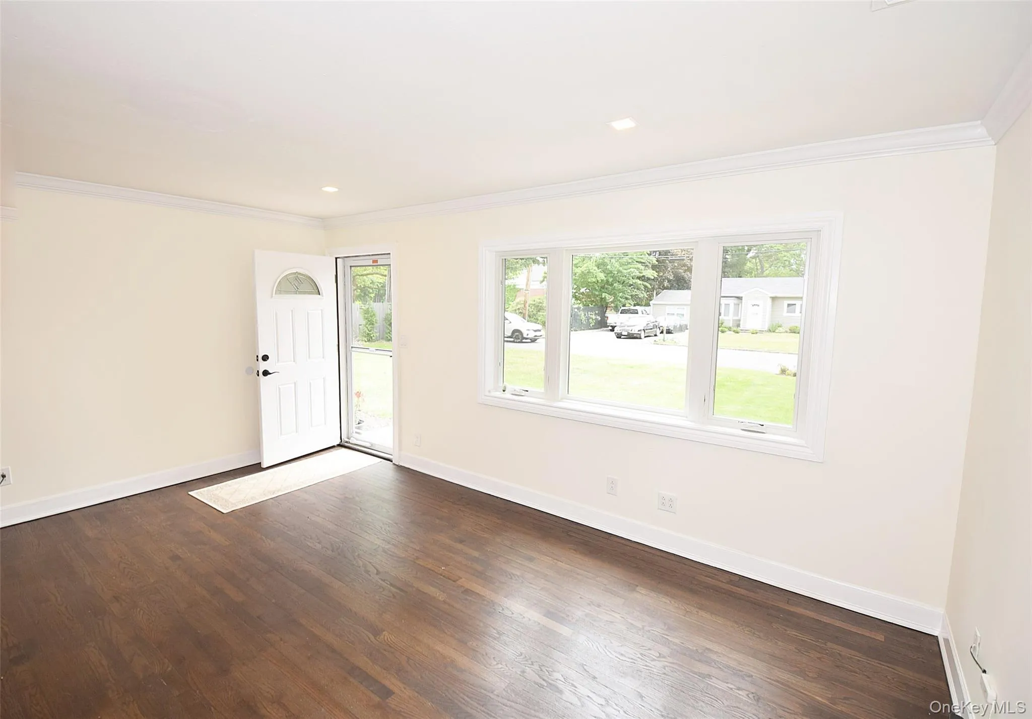 16 Lincoln Drive, Islip, NY, 3 Bedrooms Bedrooms, 5 Rooms Rooms,1 BathroomBathrooms,Residential,For Rent,Lincoln,0,1009872 16 Lincoln Drive, Islip, NY, 3 Bedrooms Bedrooms, 5 Rooms Rooms,1 BathroomBathrooms,Residential,For Rent,Lincoln,0,1009872