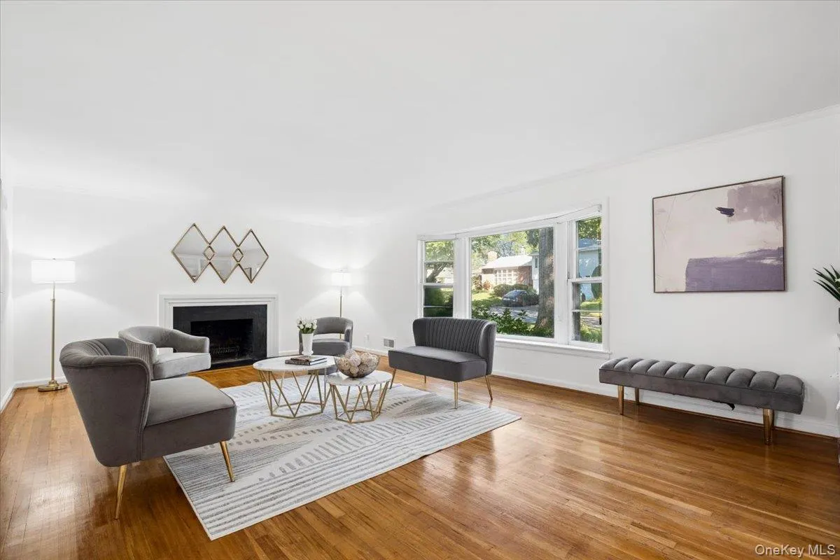 193 Rogers Drive, New Rochelle, NY, 4 Bedrooms Bedrooms, 9 Rooms Rooms,3 BathroomsBathrooms,Residential,For Rent,Rogers,0,1009874 193 Rogers Drive, New Rochelle, NY, 4 Bedrooms Bedrooms, 9 Rooms Rooms,3 BathroomsBathrooms,Residential,For Rent,Rogers,0,1009874