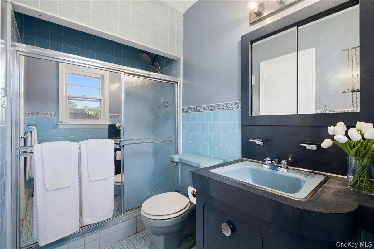 193 Rogers Drive, New Rochelle, NY, 4 Bedrooms Bedrooms, 9 Rooms Rooms,3 BathroomsBathrooms,Residential,For Rent,Rogers,0,1009874 193 Rogers Drive, New Rochelle, NY, 4 Bedrooms Bedrooms, 9 Rooms Rooms,3 BathroomsBathrooms,Residential,For Rent,Rogers,0,1009874
