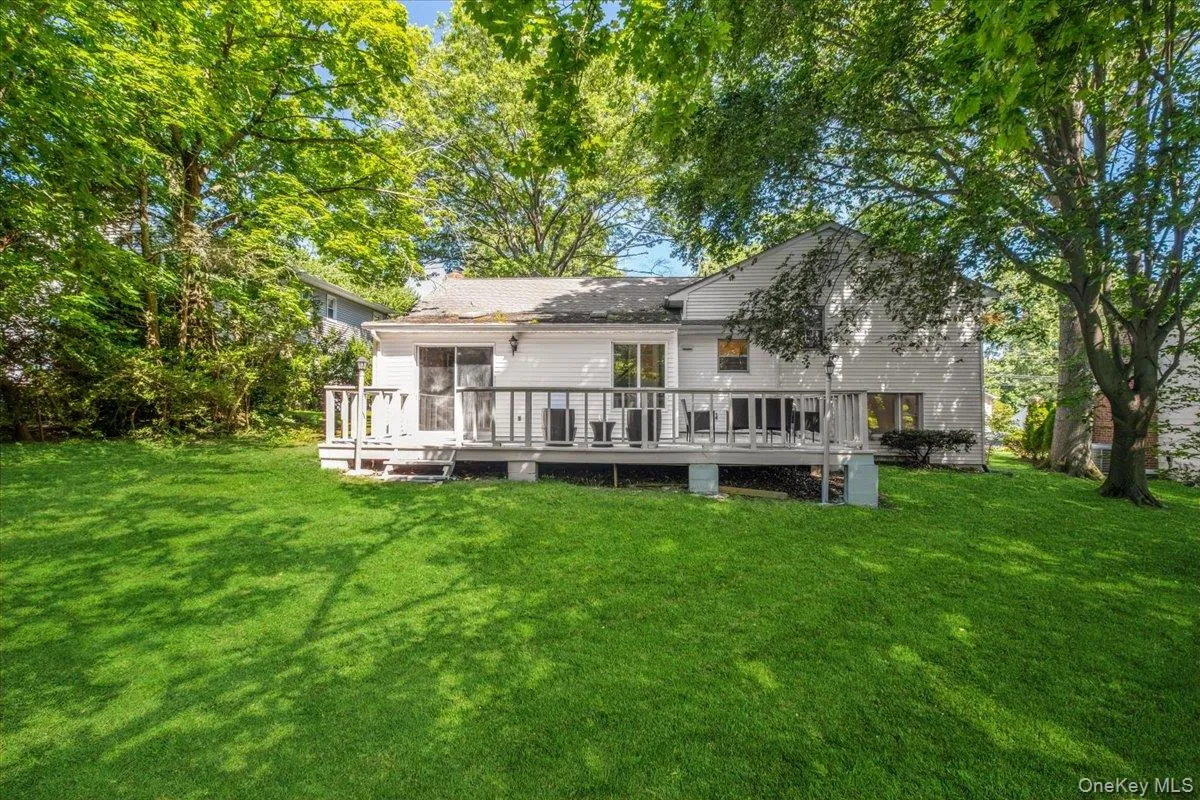 193 Rogers Drive, New Rochelle, NY, 4 Bedrooms Bedrooms, 9 Rooms Rooms,3 BathroomsBathrooms,Residential,For Rent,Rogers,0,1009874 193 Rogers Drive, New Rochelle, NY, 4 Bedrooms Bedrooms, 9 Rooms Rooms,3 BathroomsBathrooms,Residential,For Rent,Rogers,0,1009874