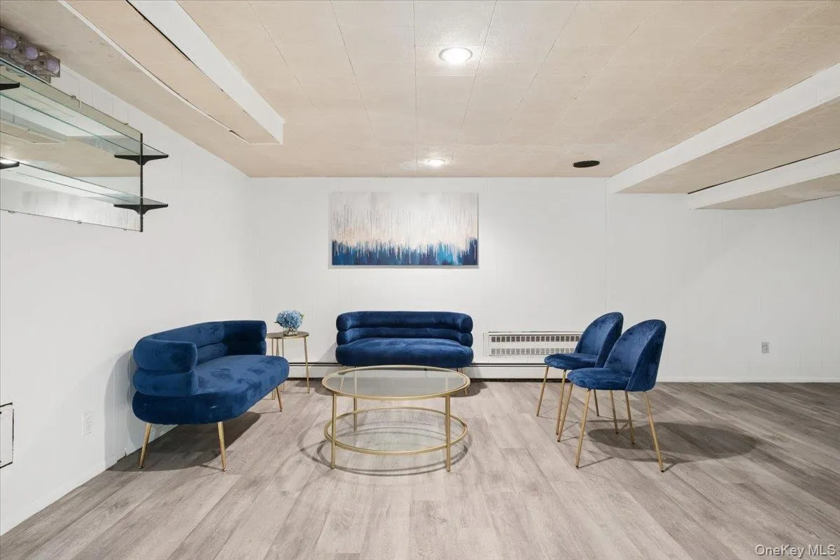 193 Rogers Drive, New Rochelle, NY, 4 Bedrooms Bedrooms, 9 Rooms Rooms,3 BathroomsBathrooms,Residential,For Rent,Rogers,0,1009874 193 Rogers Drive, New Rochelle, NY, 4 Bedrooms Bedrooms, 9 Rooms Rooms,3 BathroomsBathrooms,Residential,For Rent,Rogers,0,1009874