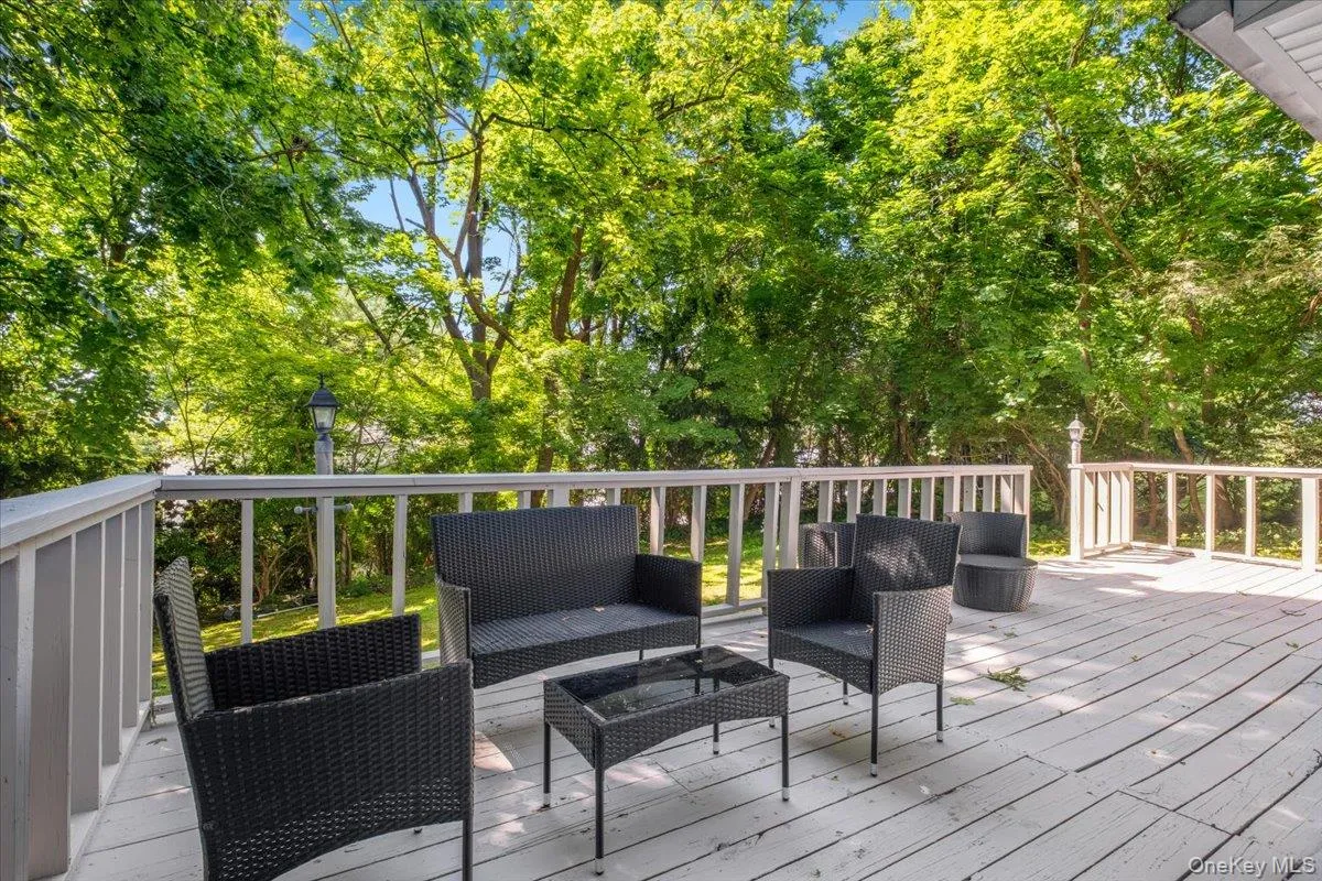 193 Rogers Drive, New Rochelle, NY, 4 Bedrooms Bedrooms, 9 Rooms Rooms,3 BathroomsBathrooms,Residential,For Rent,Rogers,0,1009874 193 Rogers Drive, New Rochelle, NY, 4 Bedrooms Bedrooms, 9 Rooms Rooms,3 BathroomsBathrooms,Residential,For Rent,Rogers,0,1009874