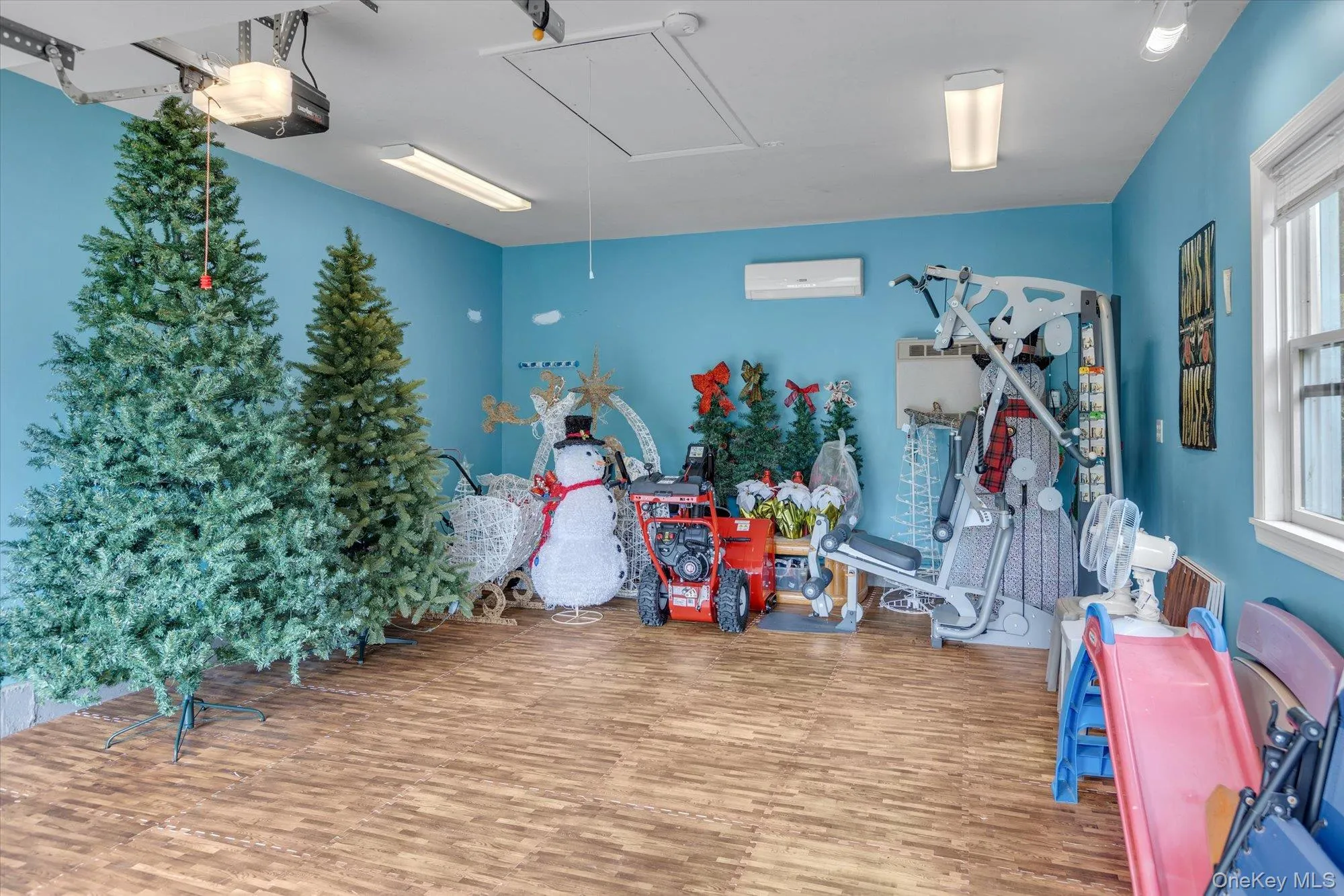 10 Elf Court, Islip, NY, 4 Bedrooms Bedrooms, 8 Rooms Rooms,2 BathroomsBathrooms,Residential,For Rent,Elf,0,1009875 10 Elf Court, Islip, NY, 4 Bedrooms Bedrooms, 8 Rooms Rooms,2 BathroomsBathrooms,Residential,For Rent,Elf,0,1009875