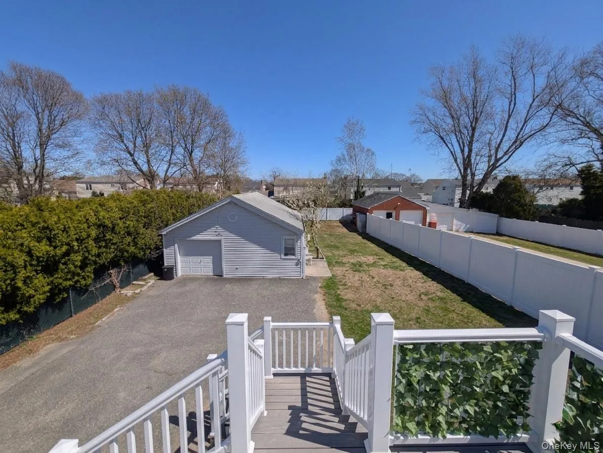 643 MIDVALE Avenue, Hempstead, NY, 10 Bedrooms Bedrooms, 14 Rooms Rooms,4 BathroomsBathrooms,Residential,For Rent,MIDVALE,0,1009876 643 MIDVALE Avenue, Hempstead, NY, 10 Bedrooms Bedrooms, 14 Rooms Rooms,4 BathroomsBathrooms,Residential,For Rent,MIDVALE,0,1009876