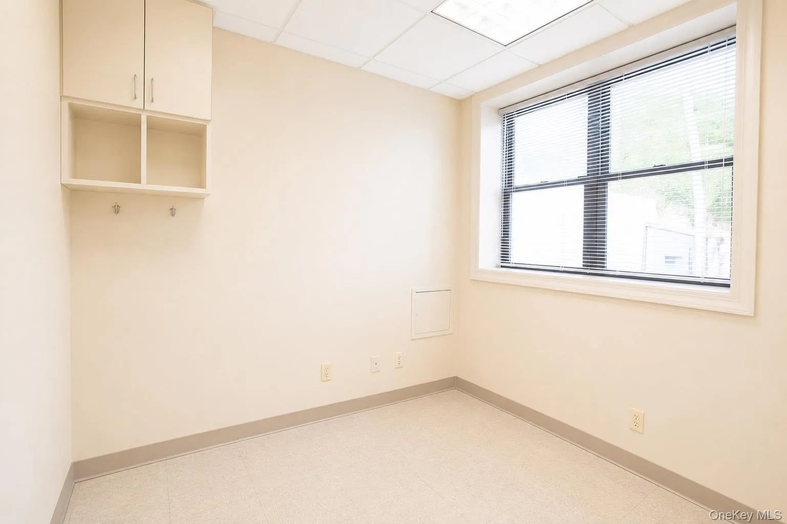 325 Park Avenue, Long Beach, NY, ,Commercial Lease,For Rent,Park,0,1009880 325 Park Avenue, Long Beach, NY, ,Commercial Lease,For Rent,Park,0,1009880