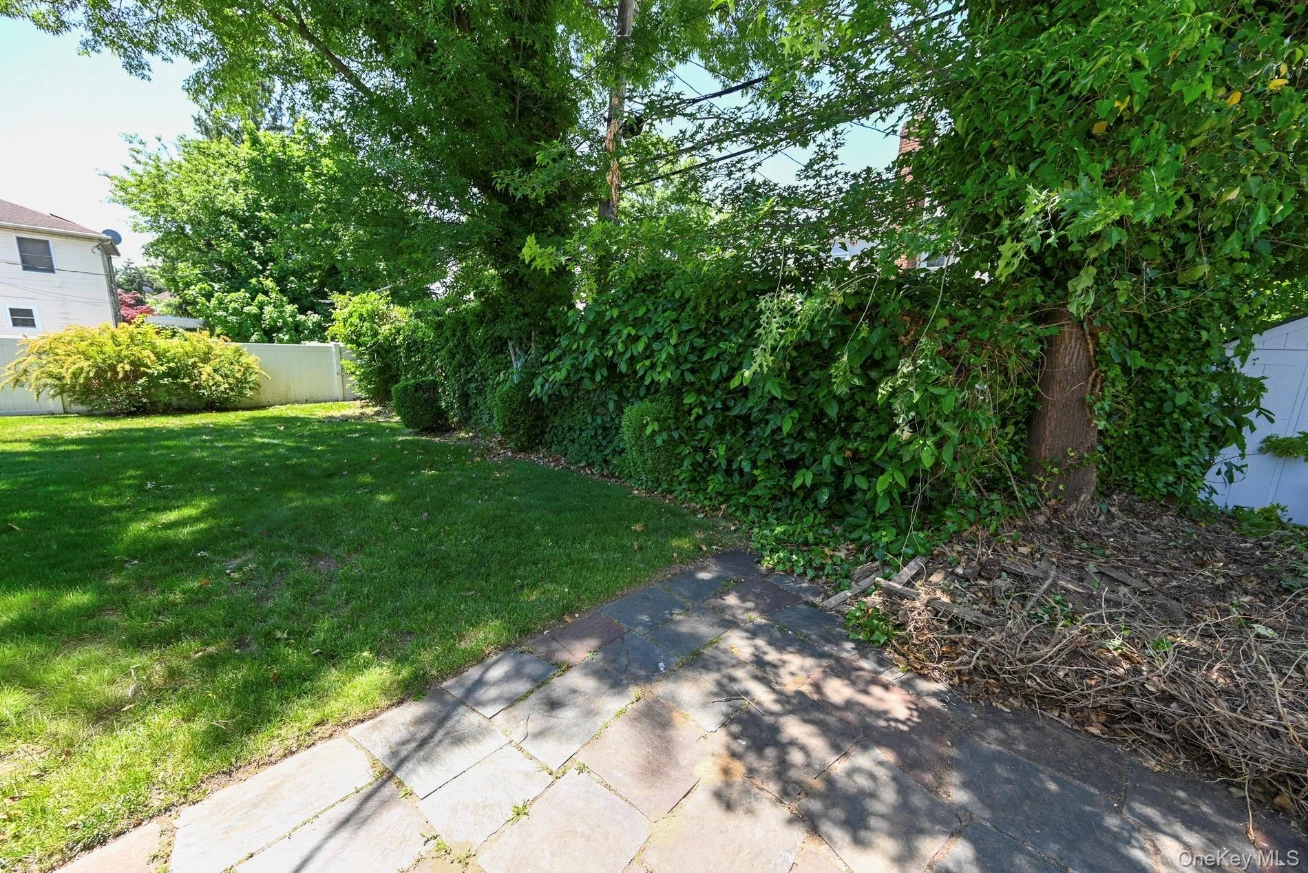 14 Webb Hill Road, North Hempstead, NY, 3 Bedrooms Bedrooms, 5 Rooms Rooms,1 BathroomBathrooms,Residential,For Rent,Webb Hill,0,1009881 14 Webb Hill Road, North Hempstead, NY, 3 Bedrooms Bedrooms, 5 Rooms Rooms,1 BathroomBathrooms,Residential,For Rent,Webb Hill,0,1009881