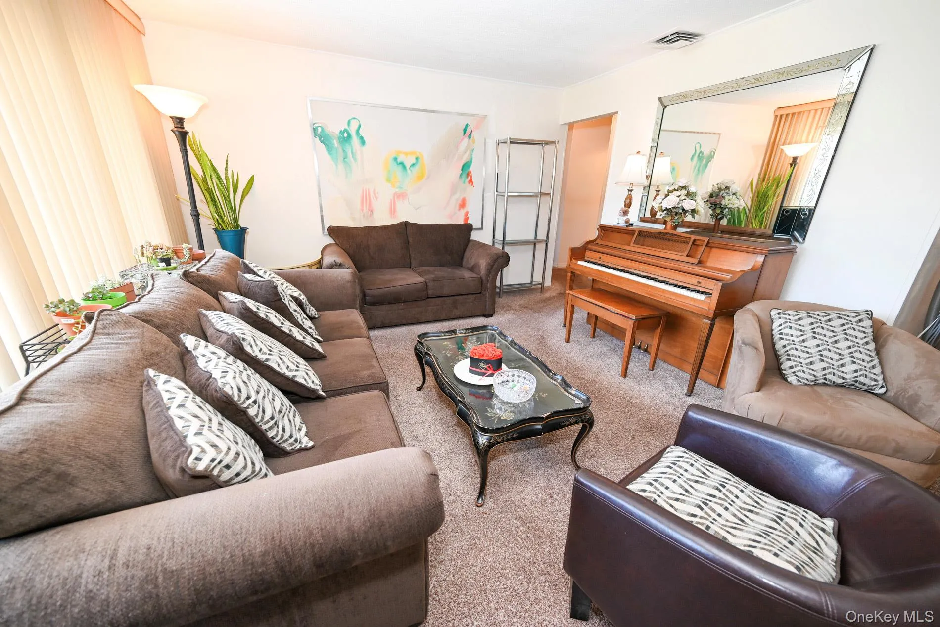 14 Webb Hill Road, North Hempstead, NY, 3 Bedrooms Bedrooms, 5 Rooms Rooms,1 BathroomBathrooms,Residential,For Rent,Webb Hill,0,1009881 14 Webb Hill Road, North Hempstead, NY, 3 Bedrooms Bedrooms, 5 Rooms Rooms,1 BathroomBathrooms,Residential,For Rent,Webb Hill,0,1009881