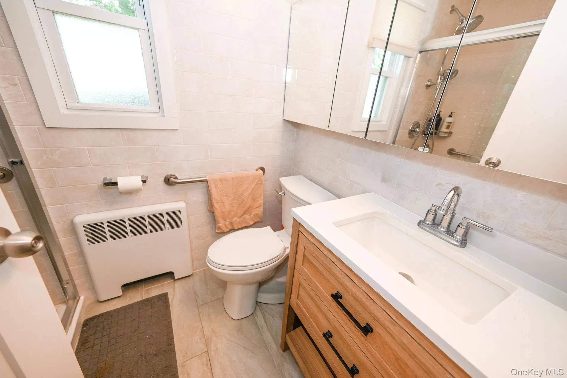 14 Webb Hill Road, North Hempstead, NY, 3 Bedrooms Bedrooms, 5 Rooms Rooms,1 BathroomBathrooms,Residential,For Rent,Webb Hill,0,1009881 14 Webb Hill Road, North Hempstead, NY, 3 Bedrooms Bedrooms, 5 Rooms Rooms,1 BathroomBathrooms,Residential,For Rent,Webb Hill,0,1009881