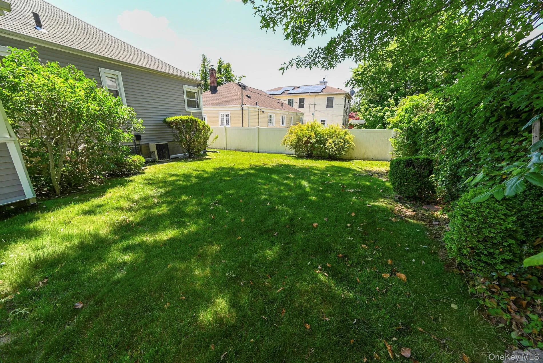 14 Webb Hill Road, North Hempstead, NY, 3 Bedrooms Bedrooms, 5 Rooms Rooms,1 BathroomBathrooms,Residential,For Rent,Webb Hill,0,1009881 14 Webb Hill Road, North Hempstead, NY, 3 Bedrooms Bedrooms, 5 Rooms Rooms,1 BathroomBathrooms,Residential,For Rent,Webb Hill,0,1009881