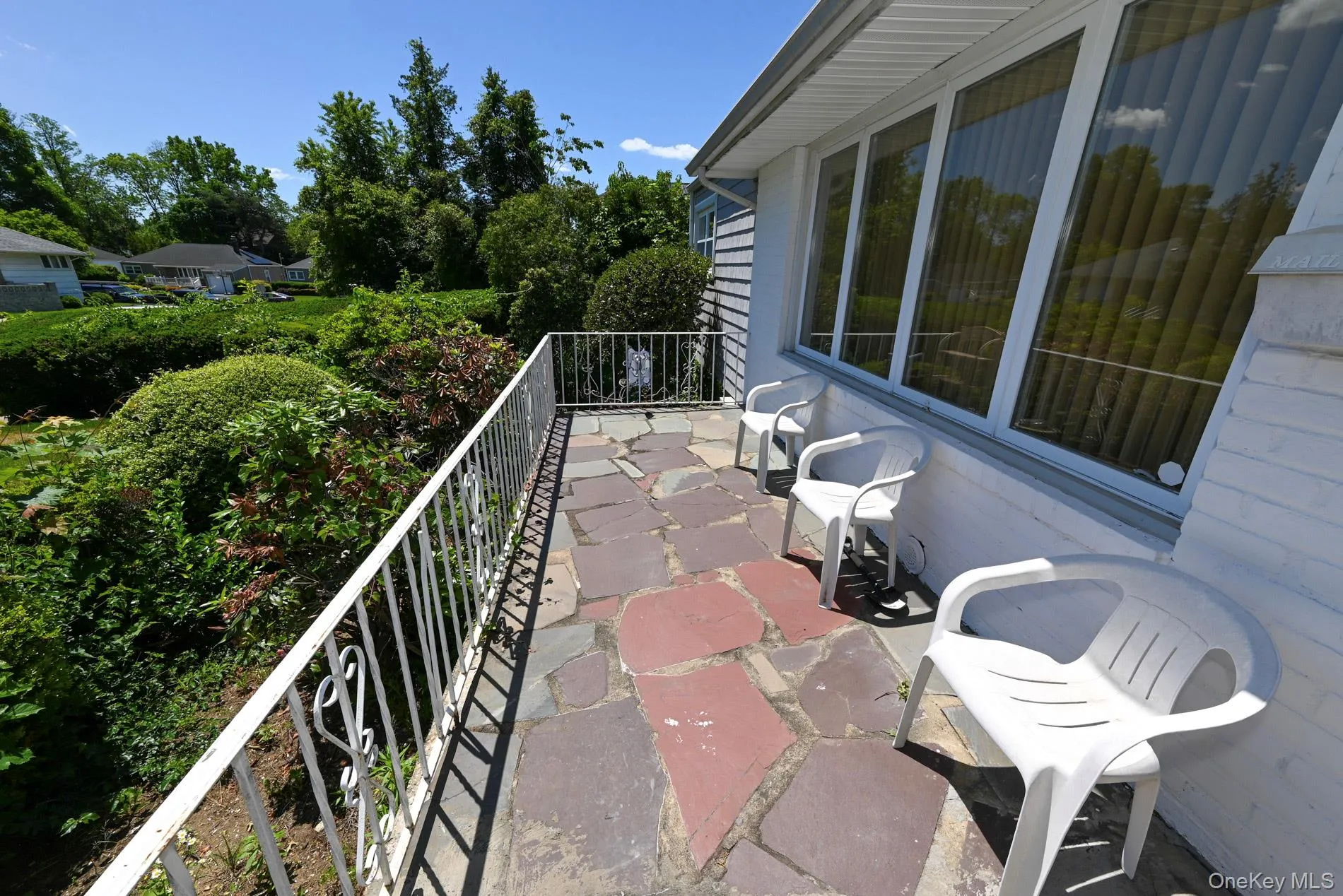 14 Webb Hill Road, North Hempstead, NY, 3 Bedrooms Bedrooms, 5 Rooms Rooms,1 BathroomBathrooms,Residential,For Rent,Webb Hill,0,1009881 14 Webb Hill Road, North Hempstead, NY, 3 Bedrooms Bedrooms, 5 Rooms Rooms,1 BathroomBathrooms,Residential,For Rent,Webb Hill,0,1009881