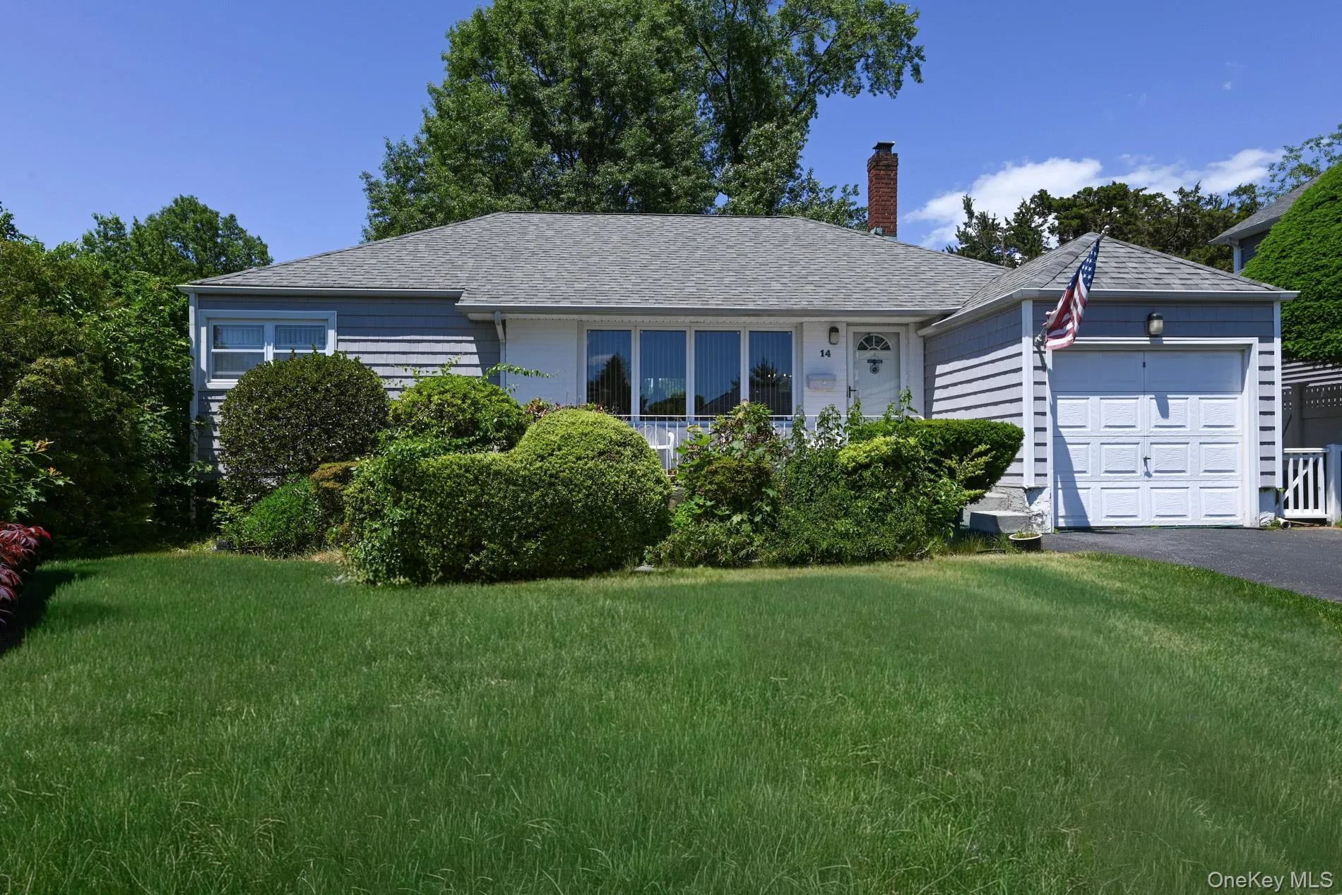 14 Webb Hill Road, North Hempstead, NY, 3 Bedrooms Bedrooms, 5 Rooms Rooms,1 BathroomBathrooms,Residential,For Rent,Webb Hill,0,1009881 14 Webb Hill Road, North Hempstead, NY, 3 Bedrooms Bedrooms, 5 Rooms Rooms,1 BathroomBathrooms,Residential,For Rent,Webb Hill,0,1009881