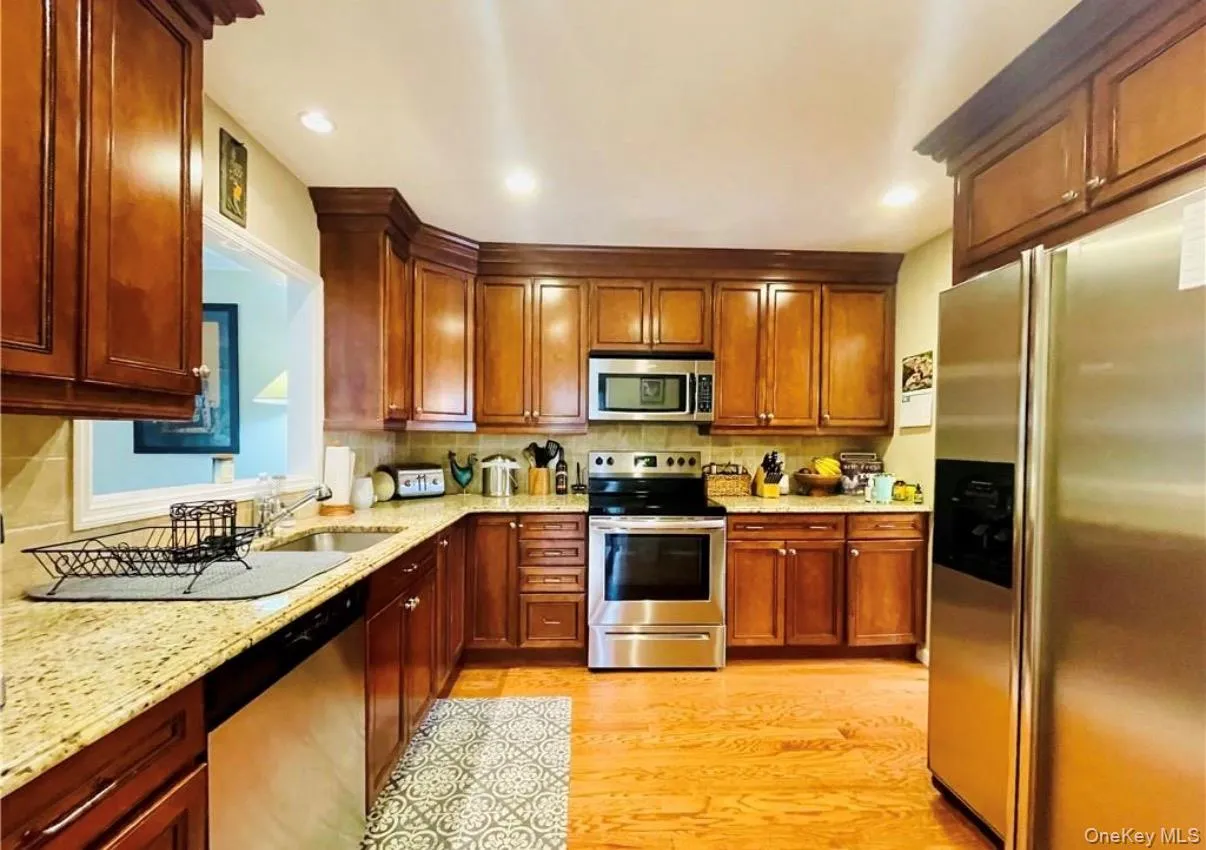 301 Kensington Way, Mount Kisco, NY, 2 Bedrooms Bedrooms, 6 Rooms Rooms,2 BathroomsBathrooms,Residential Lease,For Rent,Kensington,0,1009882 301 Kensington Way, Mount Kisco, NY, 2 Bedrooms Bedrooms, 6 Rooms Rooms,2 BathroomsBathrooms,Residential Lease,For Rent,Kensington,0,1009882