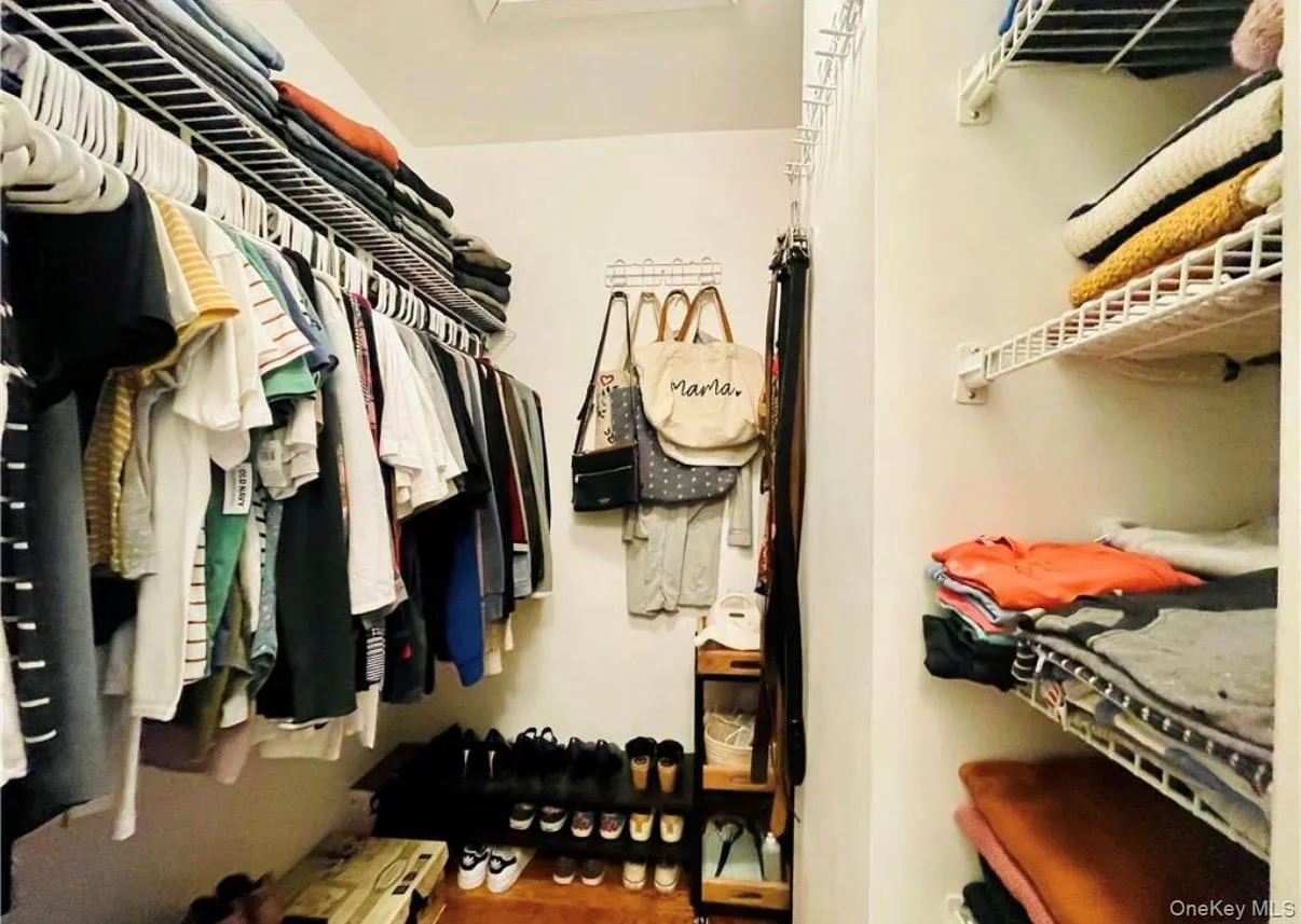 301 Kensington Way, Mount Kisco, NY, 2 Bedrooms Bedrooms, 6 Rooms Rooms,2 BathroomsBathrooms,Residential Lease,For Rent,Kensington,0,1009882 301 Kensington Way, Mount Kisco, NY, 2 Bedrooms Bedrooms, 6 Rooms Rooms,2 BathroomsBathrooms,Residential Lease,For Rent,Kensington,0,1009882