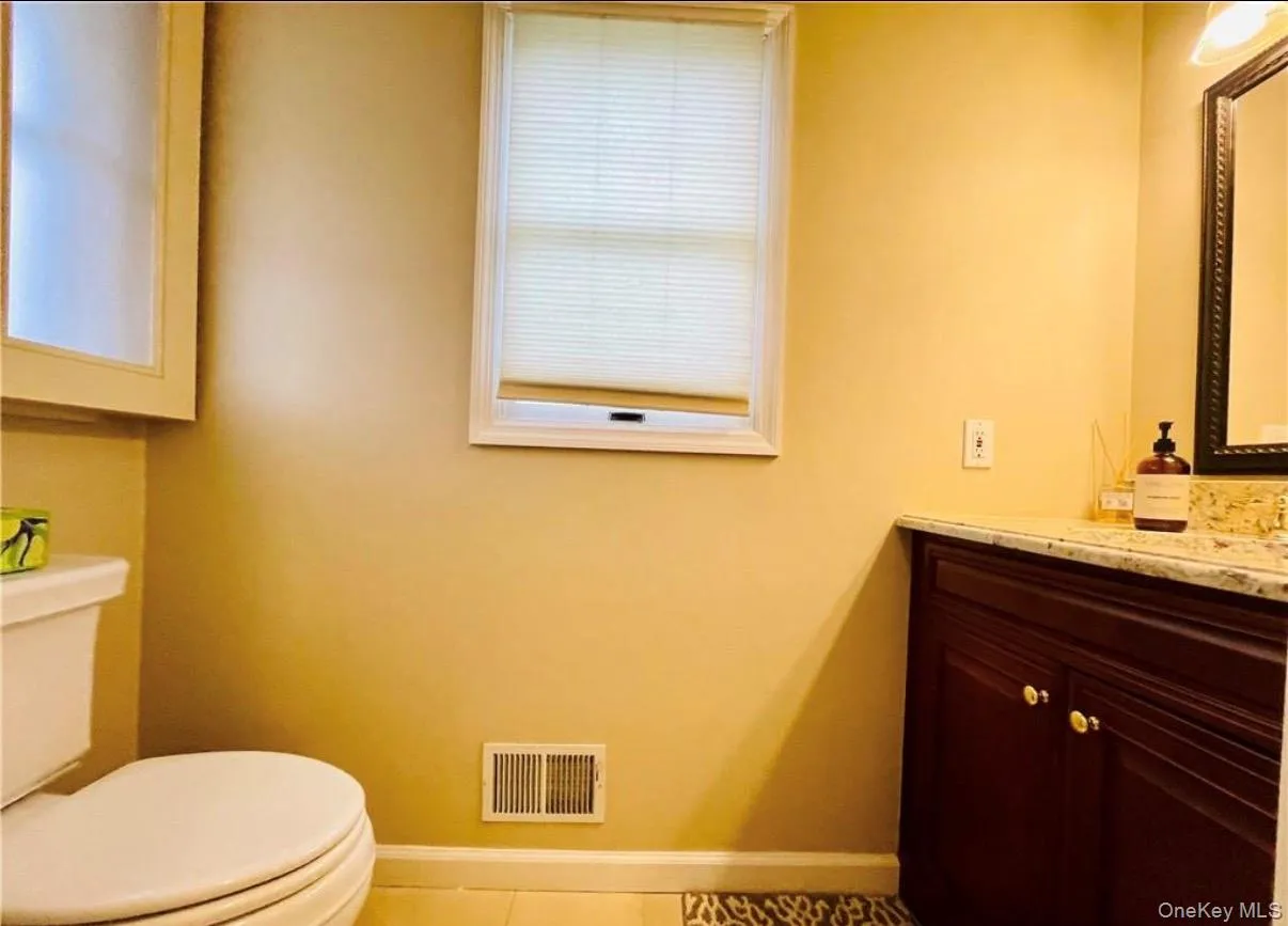301 Kensington Way, Mount Kisco, NY, 2 Bedrooms Bedrooms, 6 Rooms Rooms,2 BathroomsBathrooms,Residential Lease,For Rent,Kensington,0,1009882 301 Kensington Way, Mount Kisco, NY, 2 Bedrooms Bedrooms, 6 Rooms Rooms,2 BathroomsBathrooms,Residential Lease,For Rent,Kensington,0,1009882