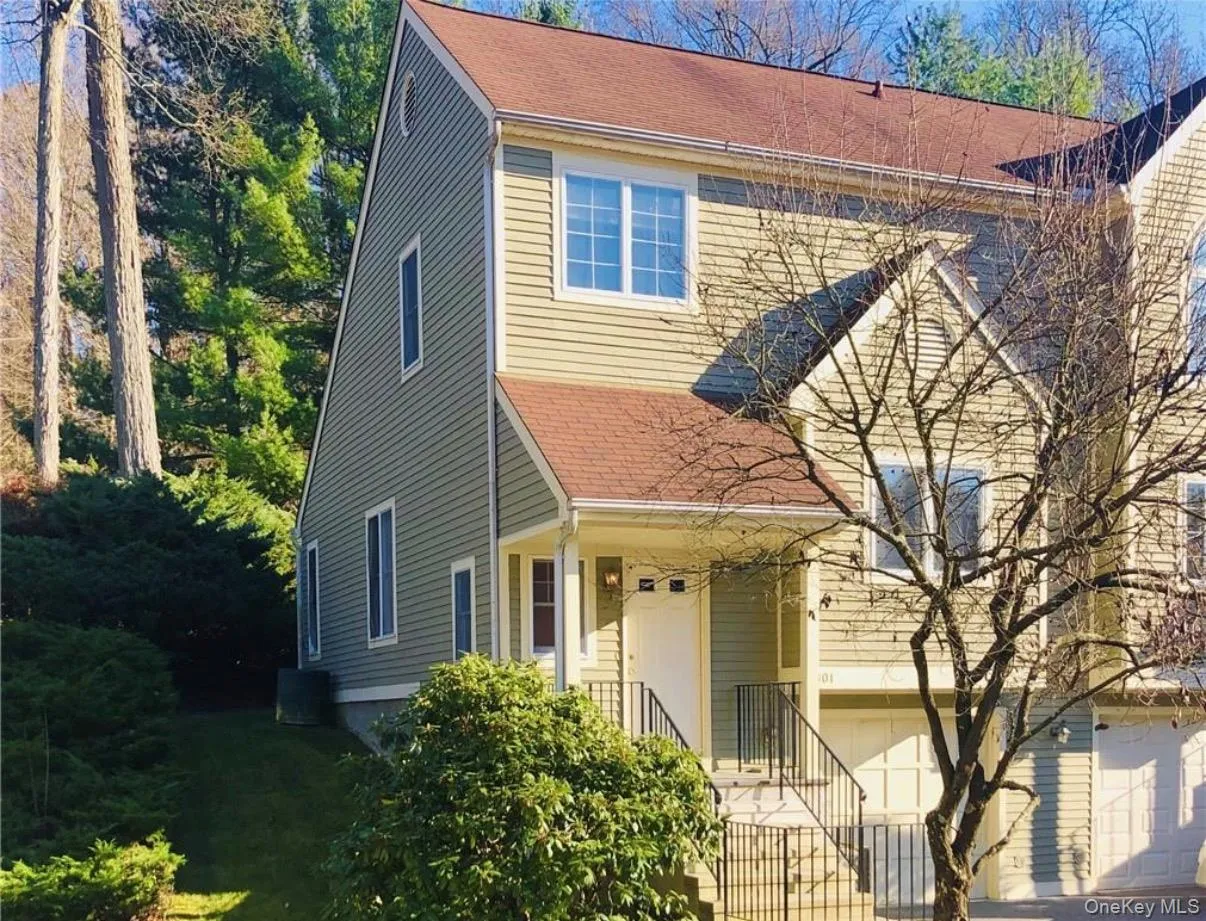 301 Kensington Way, Mount Kisco, NY, 2 Bedrooms Bedrooms, 6 Rooms Rooms,2 BathroomsBathrooms,Residential Lease,For Rent,Kensington,0,1009882 301 Kensington Way, Mount Kisco, NY, 2 Bedrooms Bedrooms, 6 Rooms Rooms,2 BathroomsBathrooms,Residential Lease,For Rent,Kensington,0,1009882