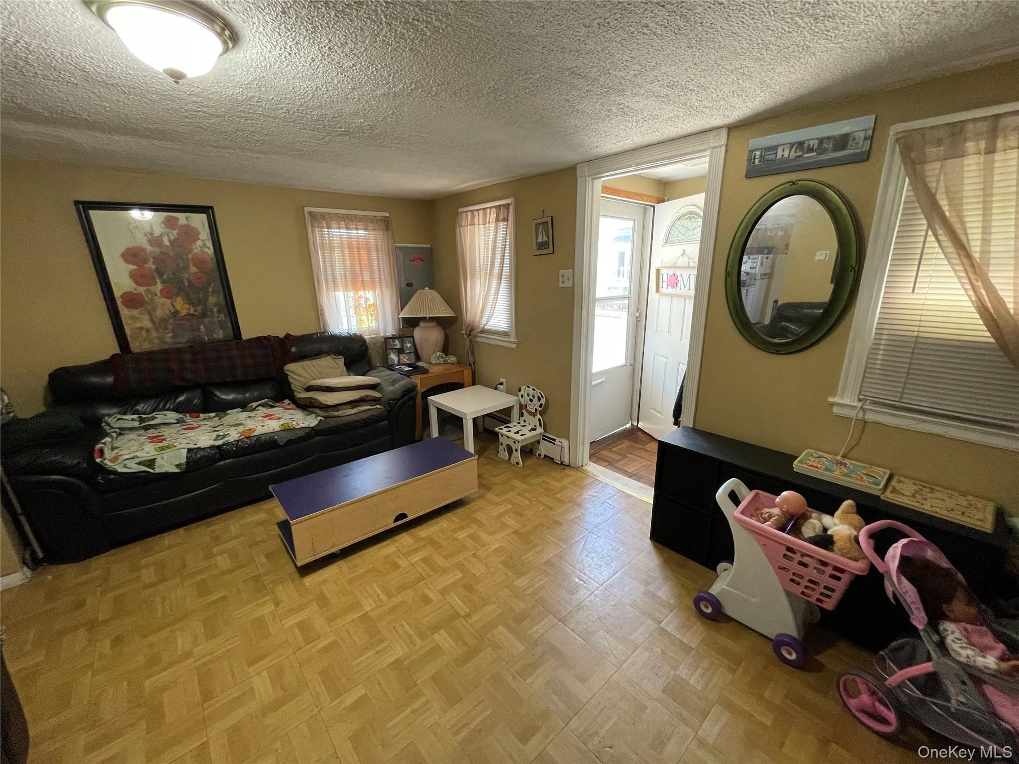 812 6th Street, Babylon, NY, 2 Bedrooms Bedrooms, 5 Rooms Rooms,1 BathroomBathrooms,Residential,For Rent,6th,0,1009887 812 6th Street, Babylon, NY, 2 Bedrooms Bedrooms, 5 Rooms Rooms,1 BathroomBathrooms,Residential,For Rent,6th,0,1009887