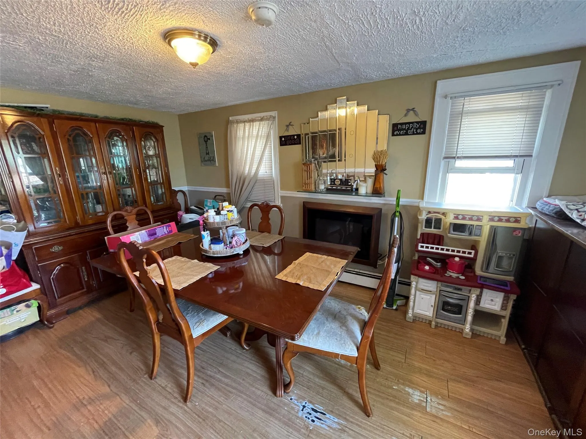 812 6th Street, Babylon, NY, 2 Bedrooms Bedrooms, 5 Rooms Rooms,1 BathroomBathrooms,Residential,For Rent,6th,0,1009887 812 6th Street, Babylon, NY, 2 Bedrooms Bedrooms, 5 Rooms Rooms,1 BathroomBathrooms,Residential,For Rent,6th,0,1009887