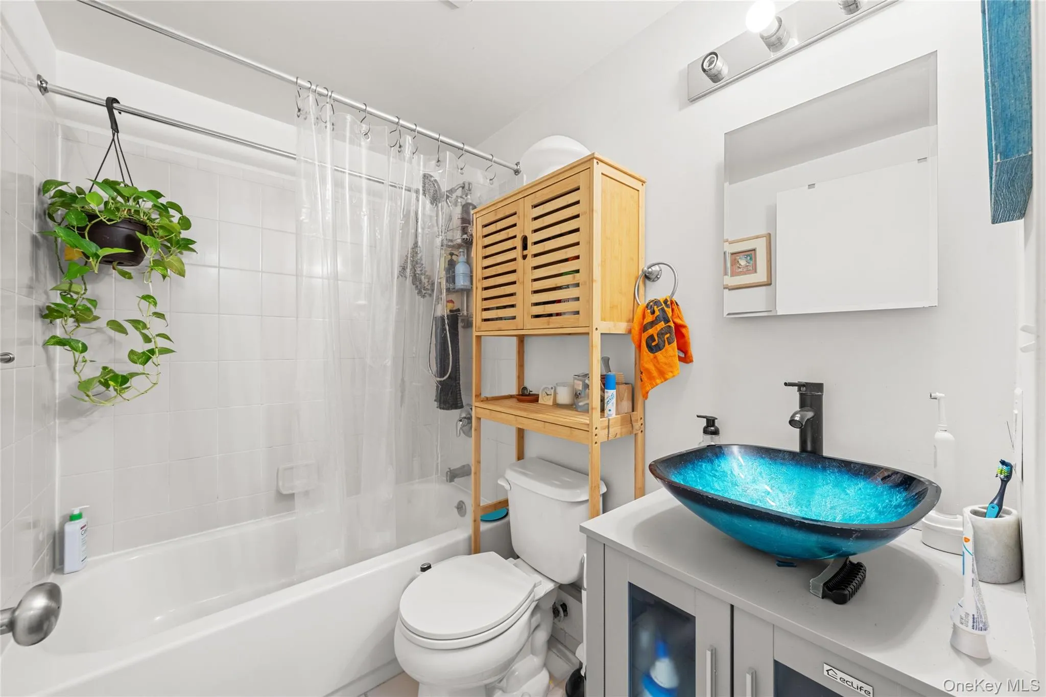 112 Beach 62nd Street, New York, NY, 2 Bedrooms Bedrooms, 4 Rooms Rooms,1 BathroomBathrooms,Residential,For Rent,Beach 62nd,0,1009898 112 Beach 62nd Street, New York, NY, 2 Bedrooms Bedrooms, 4 Rooms Rooms,1 BathroomBathrooms,Residential,For Rent,Beach 62nd,0,1009898