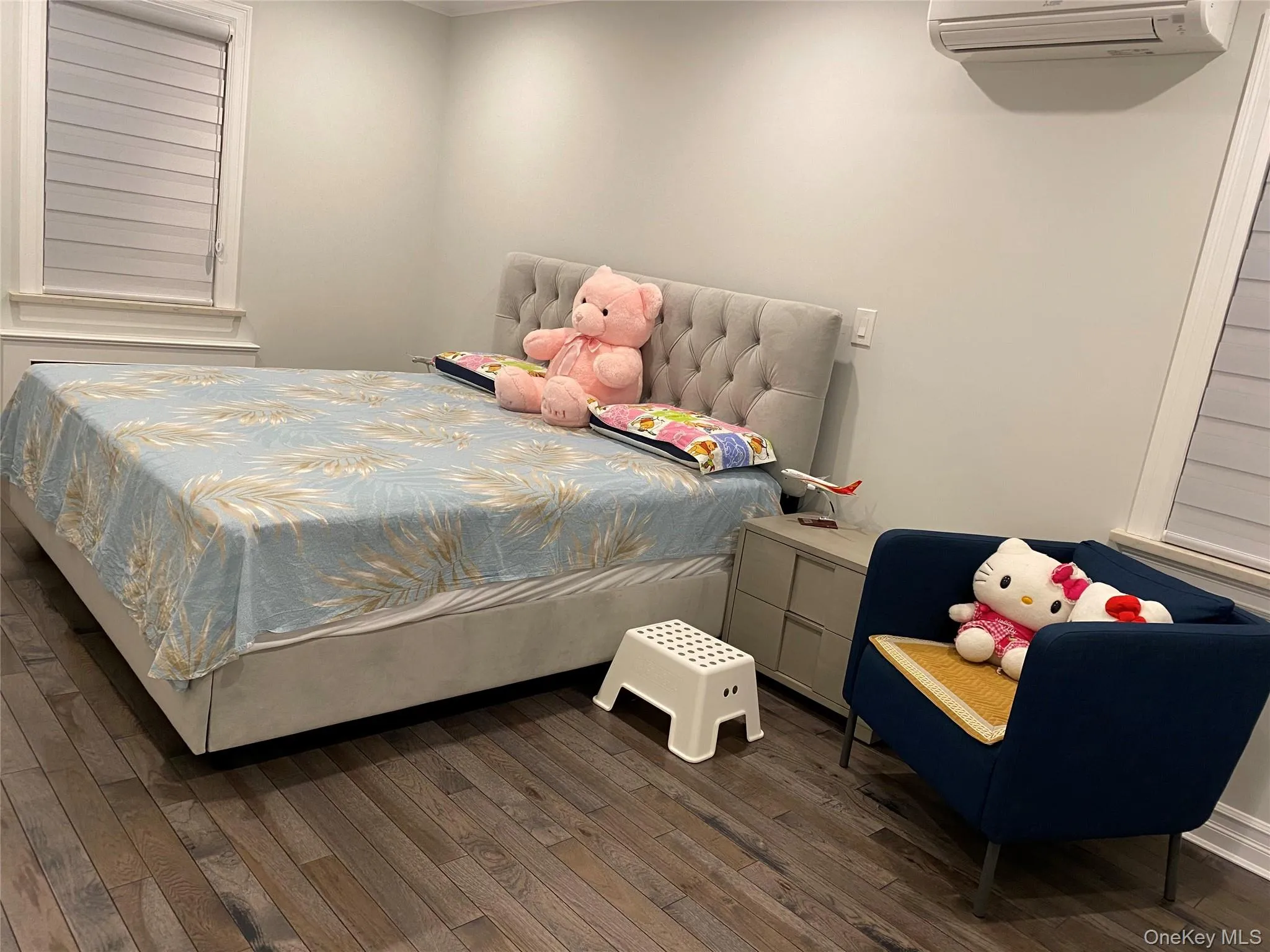 4559 196th Place, New York, NY, 3 Bedrooms Bedrooms, 8 Rooms Rooms,2 BathroomsBathrooms,Residential Lease,For Rent,196th,0,1009903 4559 196th Place, New York, NY, 3 Bedrooms Bedrooms, 8 Rooms Rooms,2 BathroomsBathrooms,Residential Lease,For Rent,196th,0,1009903