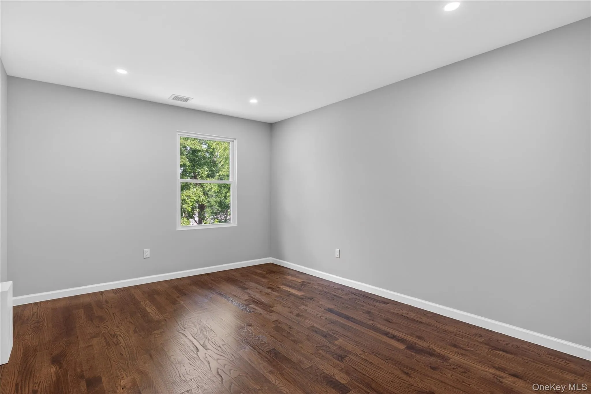 68 Cyprus Avenue, Islip, NY, 8 Bedrooms Bedrooms, 10 Rooms Rooms,5 BathroomsBathrooms,Residential,For Rent,Cyprus,0,1009904 68 Cyprus Avenue, Islip, NY, 8 Bedrooms Bedrooms, 10 Rooms Rooms,5 BathroomsBathrooms,Residential,For Rent,Cyprus,0,1009904