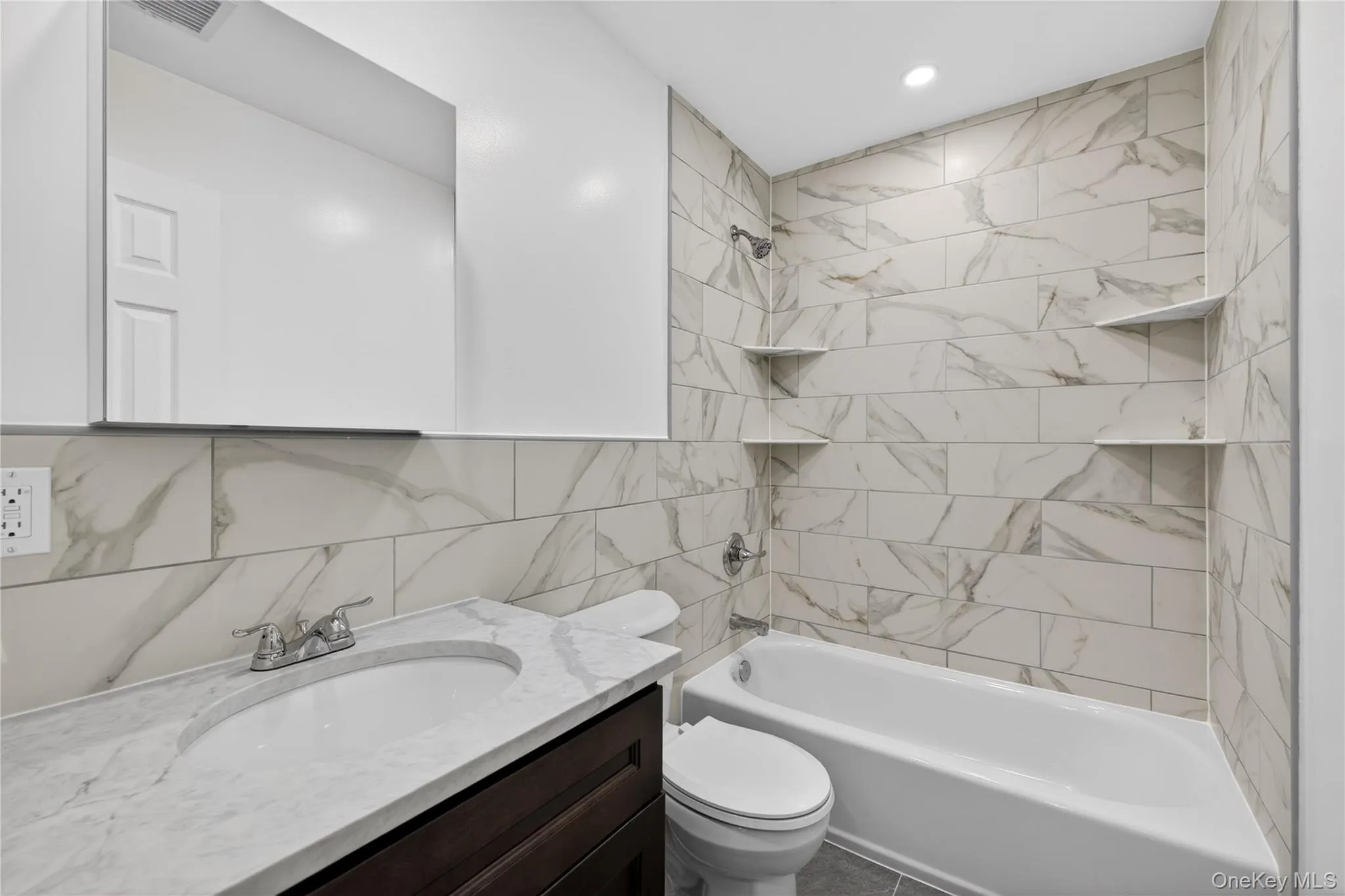 68 Cyprus Avenue, Islip, NY, 8 Bedrooms Bedrooms, 10 Rooms Rooms,5 BathroomsBathrooms,Residential,For Rent,Cyprus,0,1009904 68 Cyprus Avenue, Islip, NY, 8 Bedrooms Bedrooms, 10 Rooms Rooms,5 BathroomsBathrooms,Residential,For Rent,Cyprus,0,1009904