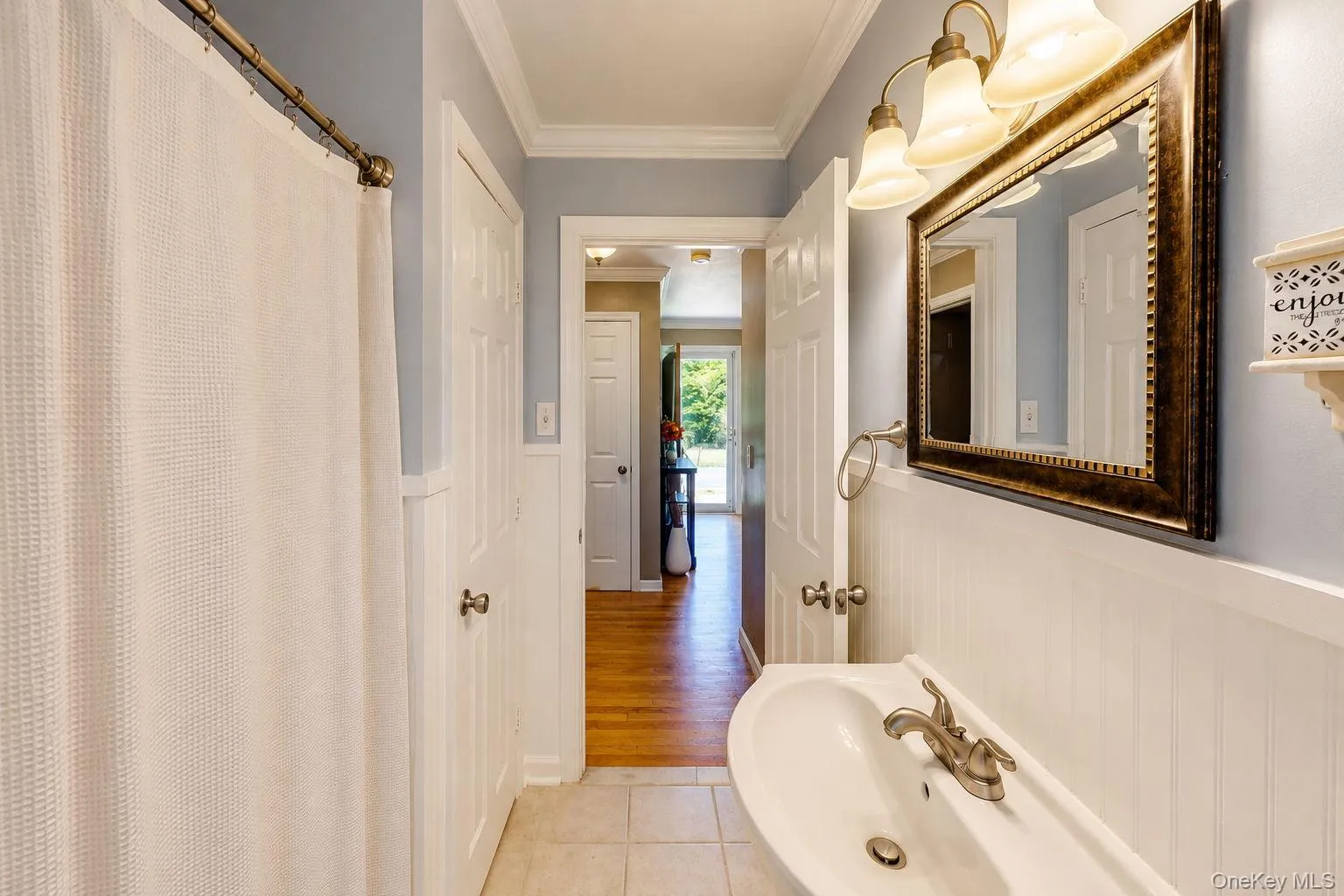 145 Wawayanda Avenue, Middletown, NY, 3 Bedrooms Bedrooms, 8 Rooms Rooms,2 BathroomsBathrooms,Residential,For Rent,Wawayanda,0,1009905 145 Wawayanda Avenue, Middletown, NY, 3 Bedrooms Bedrooms, 8 Rooms Rooms,2 BathroomsBathrooms,Residential,For Rent,Wawayanda,0,1009905