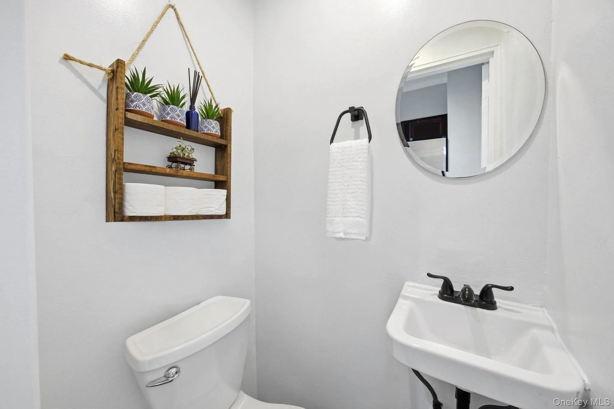 20309 48th Avenue, New York, NY, 3 Bedrooms Bedrooms, 7 Rooms Rooms,1 BathroomBathrooms,Residential,For Rent,48th,0,1009915 20309 48th Avenue, New York, NY, 3 Bedrooms Bedrooms, 7 Rooms Rooms,1 BathroomBathrooms,Residential,For Rent,48th,0,1009915