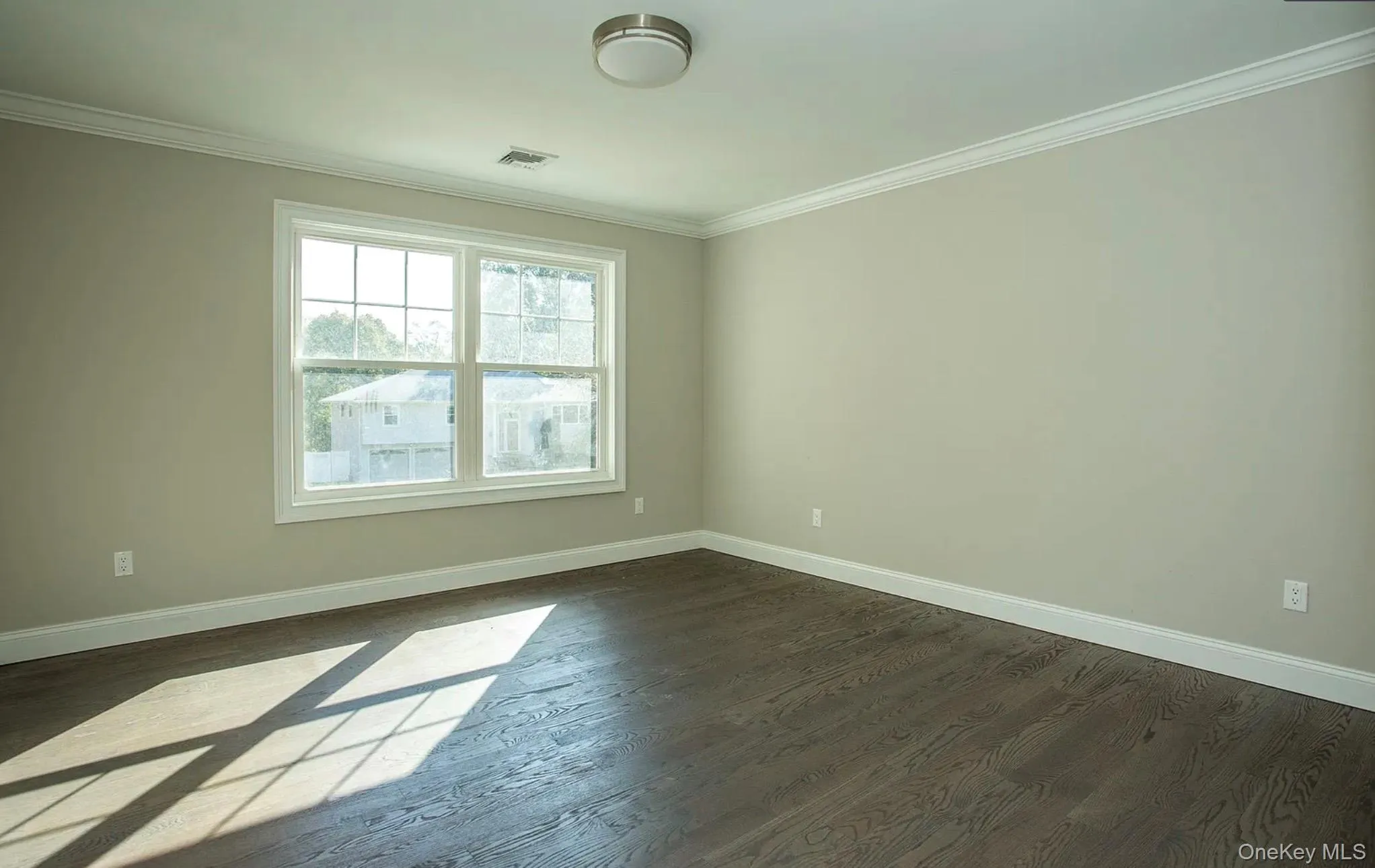 28 Fern Drive, Oyster Bay, NY, 5 Bedrooms Bedrooms, 13 Rooms Rooms,4 BathroomsBathrooms,Residential Lease,For Rent,Fern,0,1009919 28 Fern Drive, Oyster Bay, NY, 5 Bedrooms Bedrooms, 13 Rooms Rooms,4 BathroomsBathrooms,Residential Lease,For Rent,Fern,0,1009919