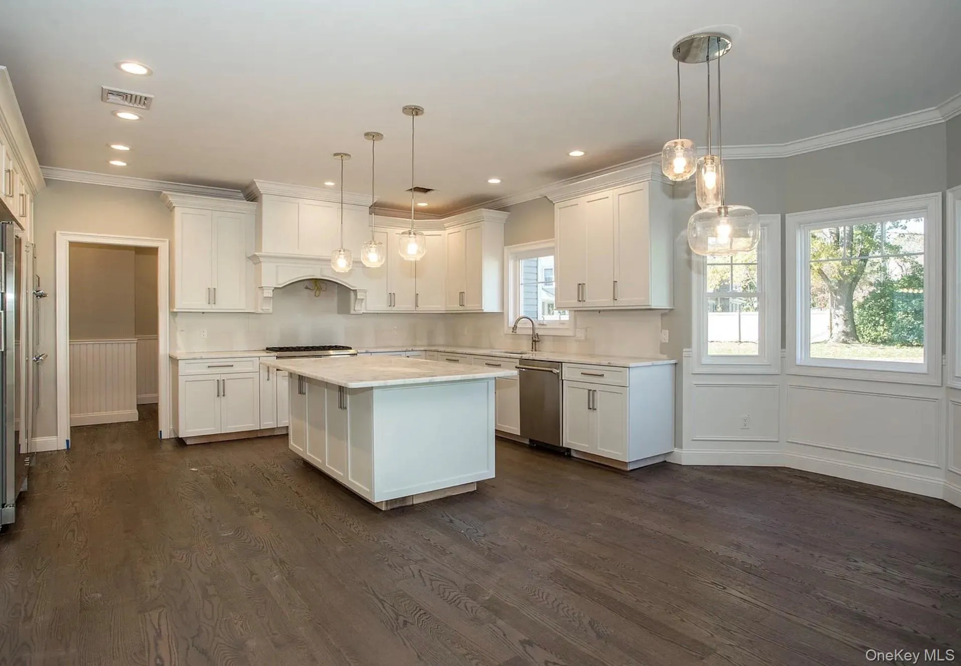 28 Fern Drive, Oyster Bay, NY, 5 Bedrooms Bedrooms, 13 Rooms Rooms,4 BathroomsBathrooms,Residential Lease,For Rent,Fern,0,1009919 28 Fern Drive, Oyster Bay, NY, 5 Bedrooms Bedrooms, 13 Rooms Rooms,4 BathroomsBathrooms,Residential Lease,For Rent,Fern,0,1009919